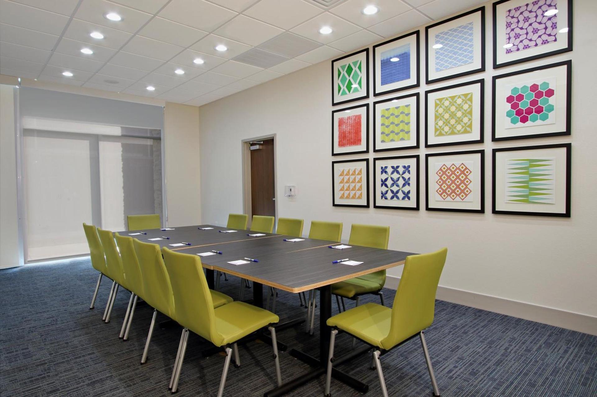 Holiday Inn Express & Suites - Brookshire - Katy Freeway by IHG photo 5