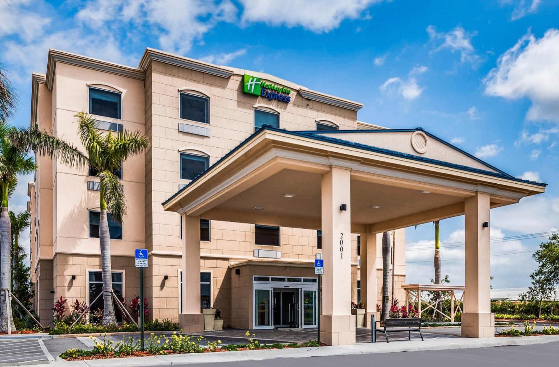 Holiday Inn Express & Suites Boynton Beach by IHG — hotel in Boynton Beach