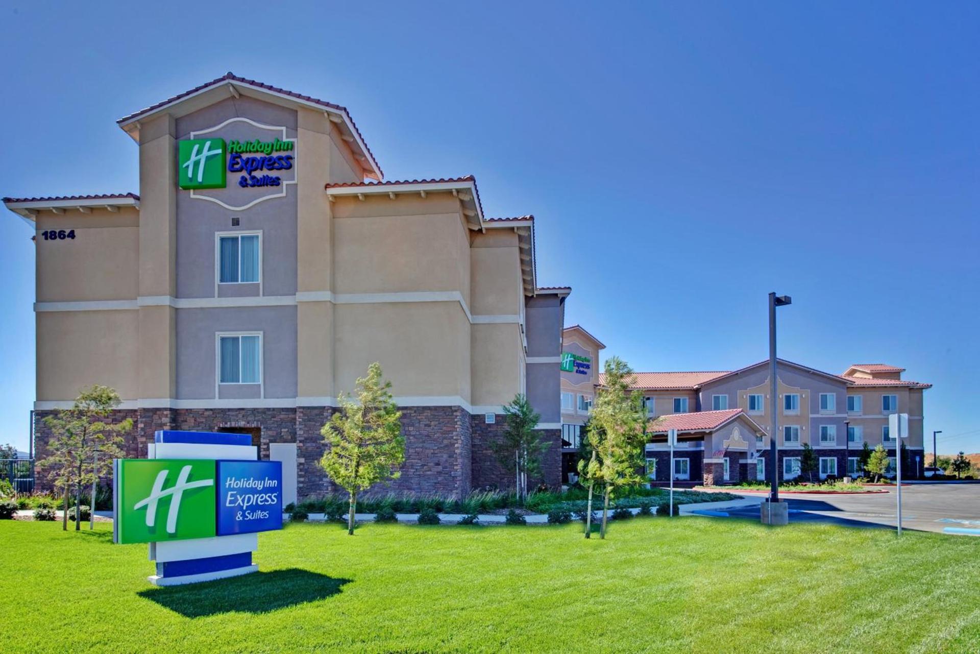 Holiday Inn Express & Suites Beaumont - Oak Valley by IHG photo 24