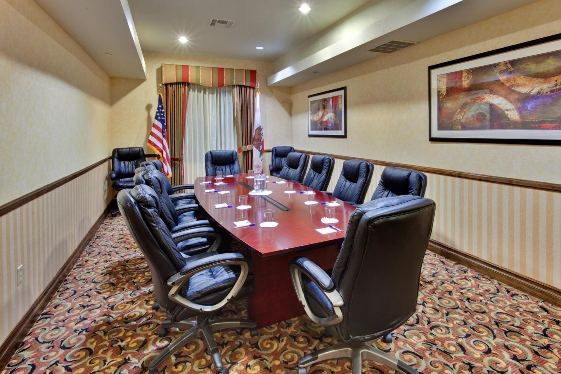 Holiday Inn Express & Suites Beaumont - Oak Valley by IHG photo 22