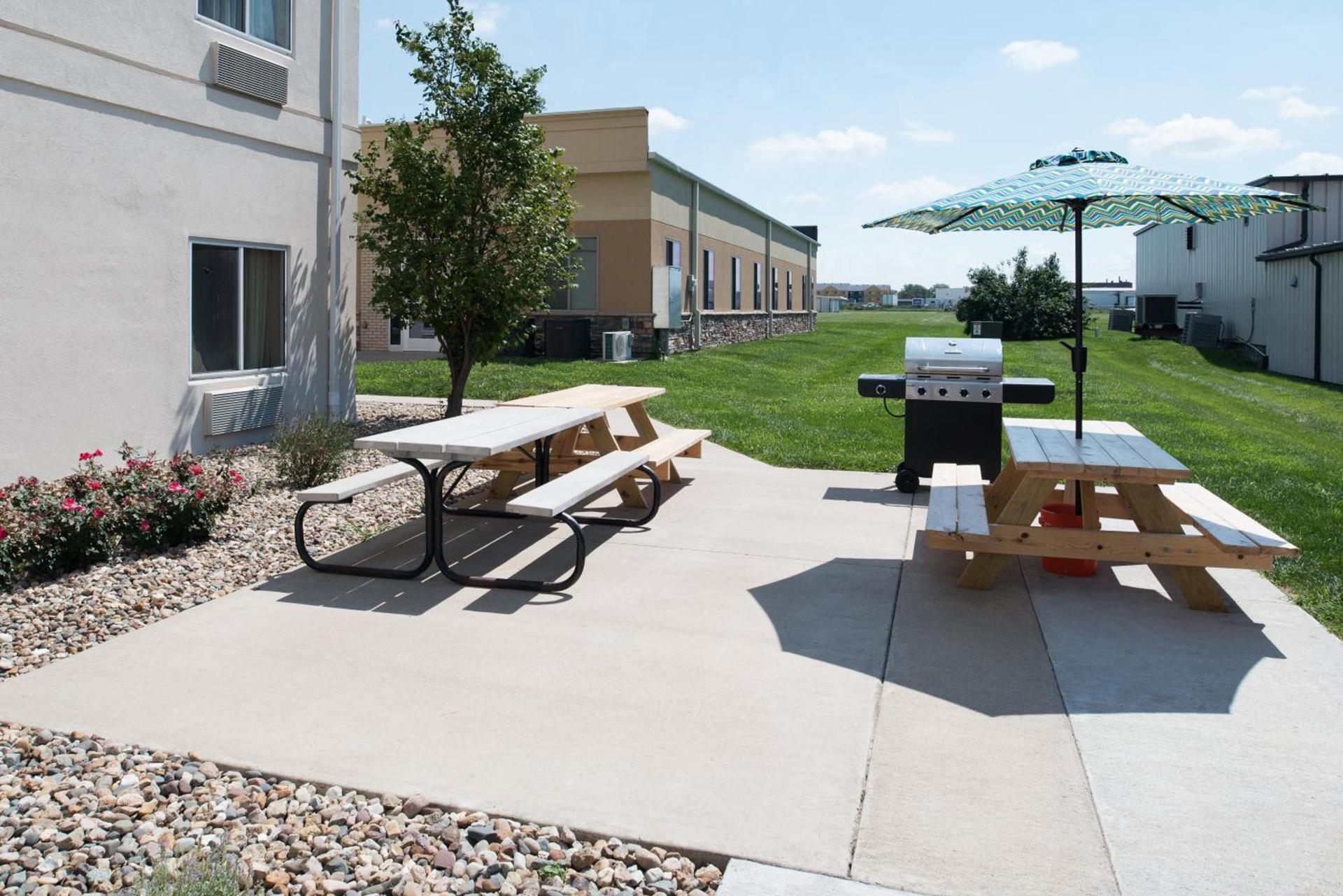 Holiday Inn Express Hotel & Suites Burlington by IHG photo 51