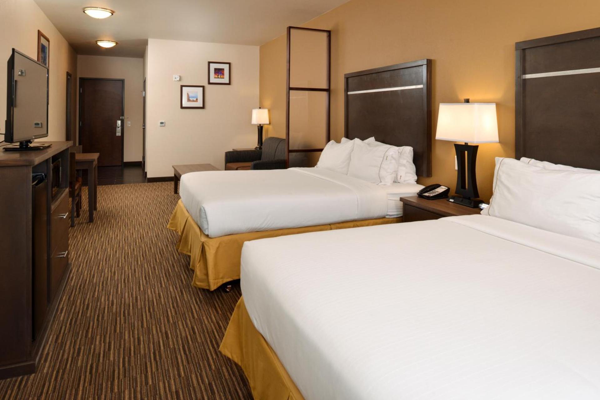Holiday Inn Express & Suites Globe by IHG photo 70