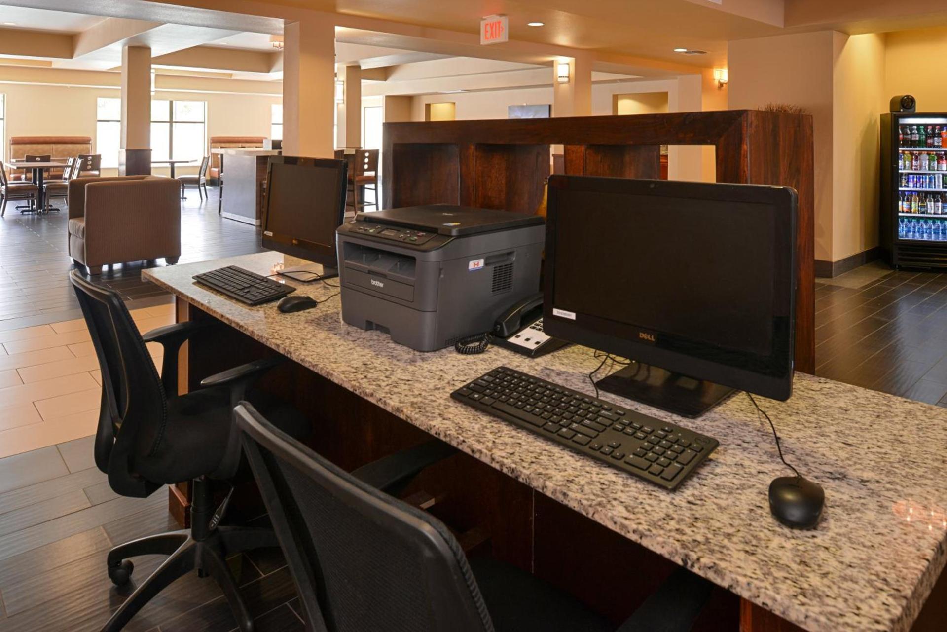 Holiday Inn Express & Suites Globe by IHG photo 14