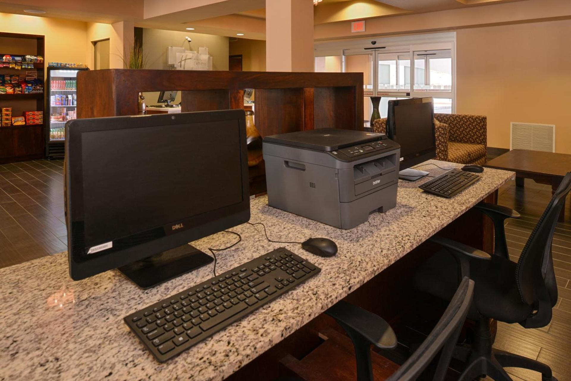 Holiday Inn Express & Suites Globe by IHG photo 17