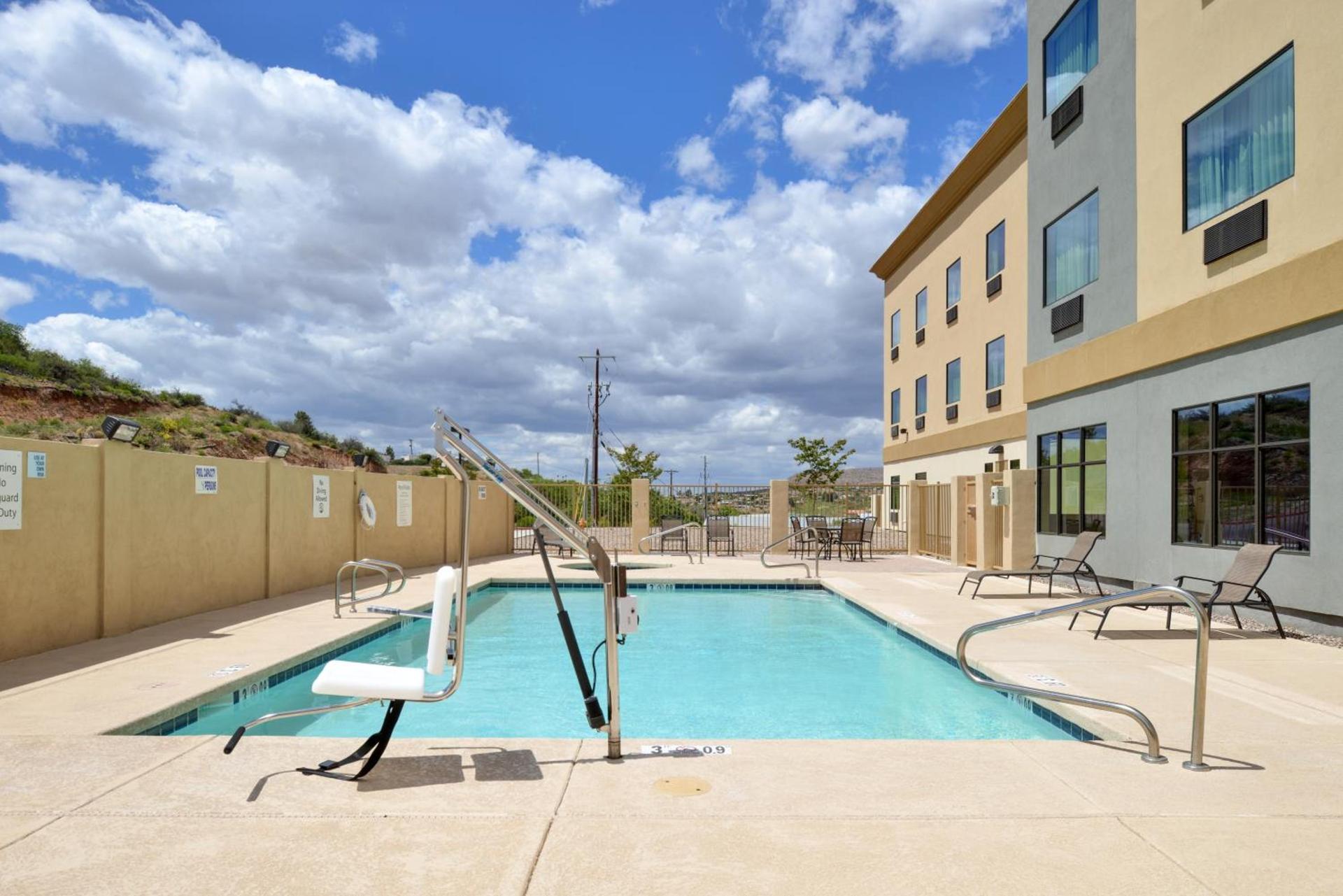 Holiday Inn Express & Suites Globe by IHG photo 21