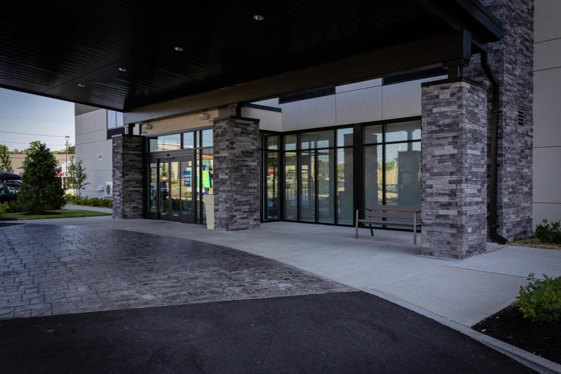 Holiday Inn Express & Suites - Boston South - Randolph by IHG photo 8