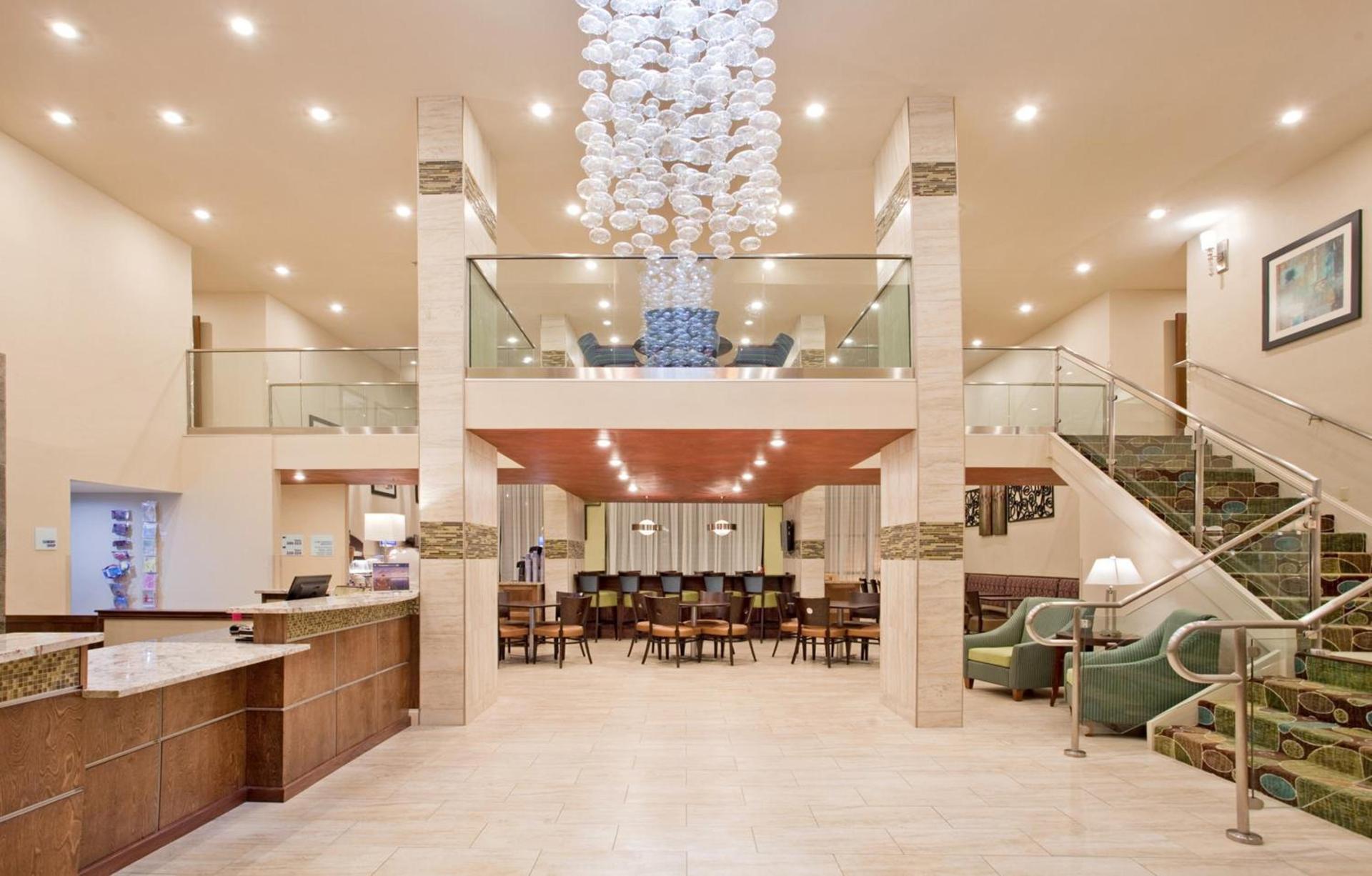 Holiday Inn Express Hotel & Suites Branson 76 Central by IHG photo 40