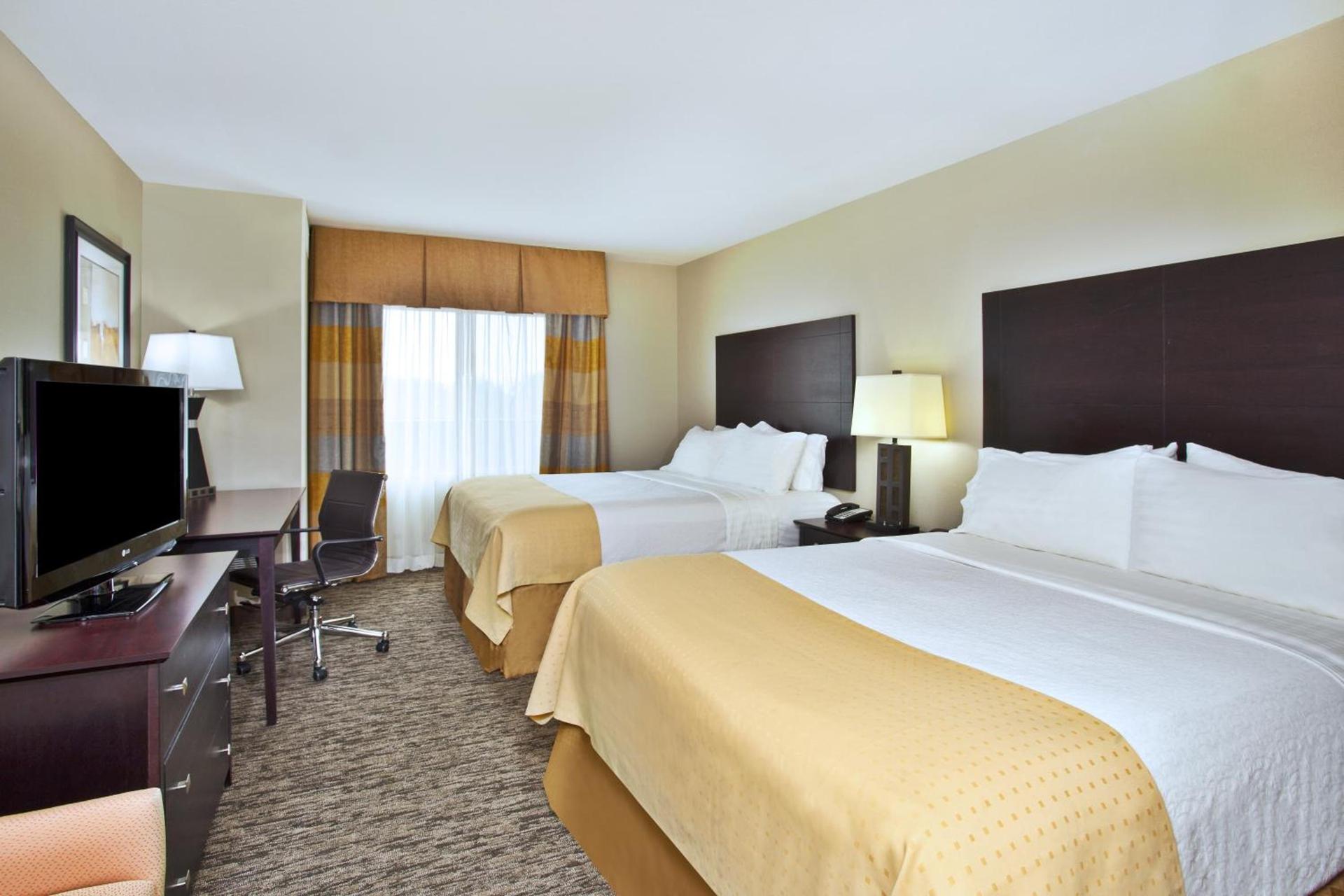 Holiday Inn & Suites Green Bay Stadium by IHG photo 30