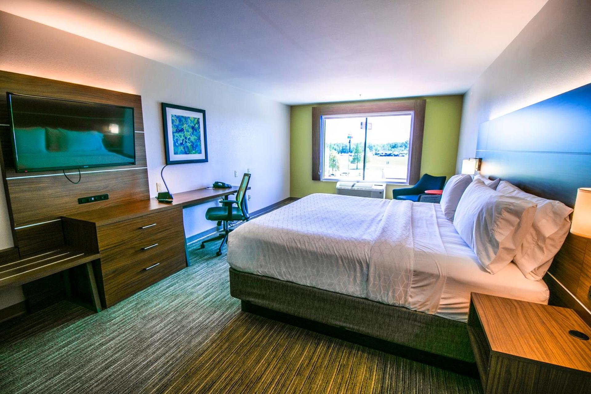 Holiday Inn Express Hotel & Suites Baton Rouge -Port Allen by IHG photo 35