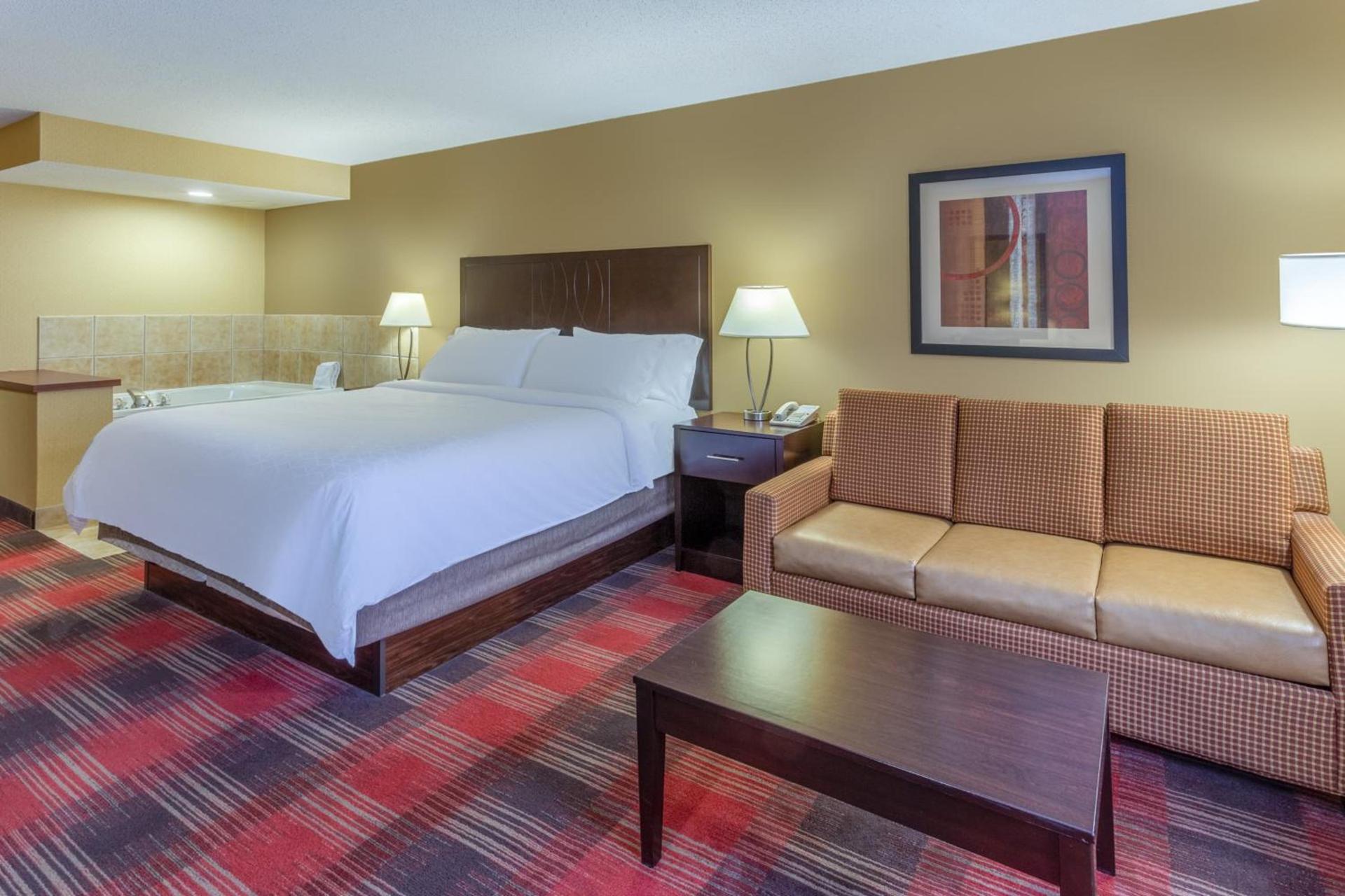 Holiday Inn Express Hotel & Suites Bowling Green by IHG photo 39