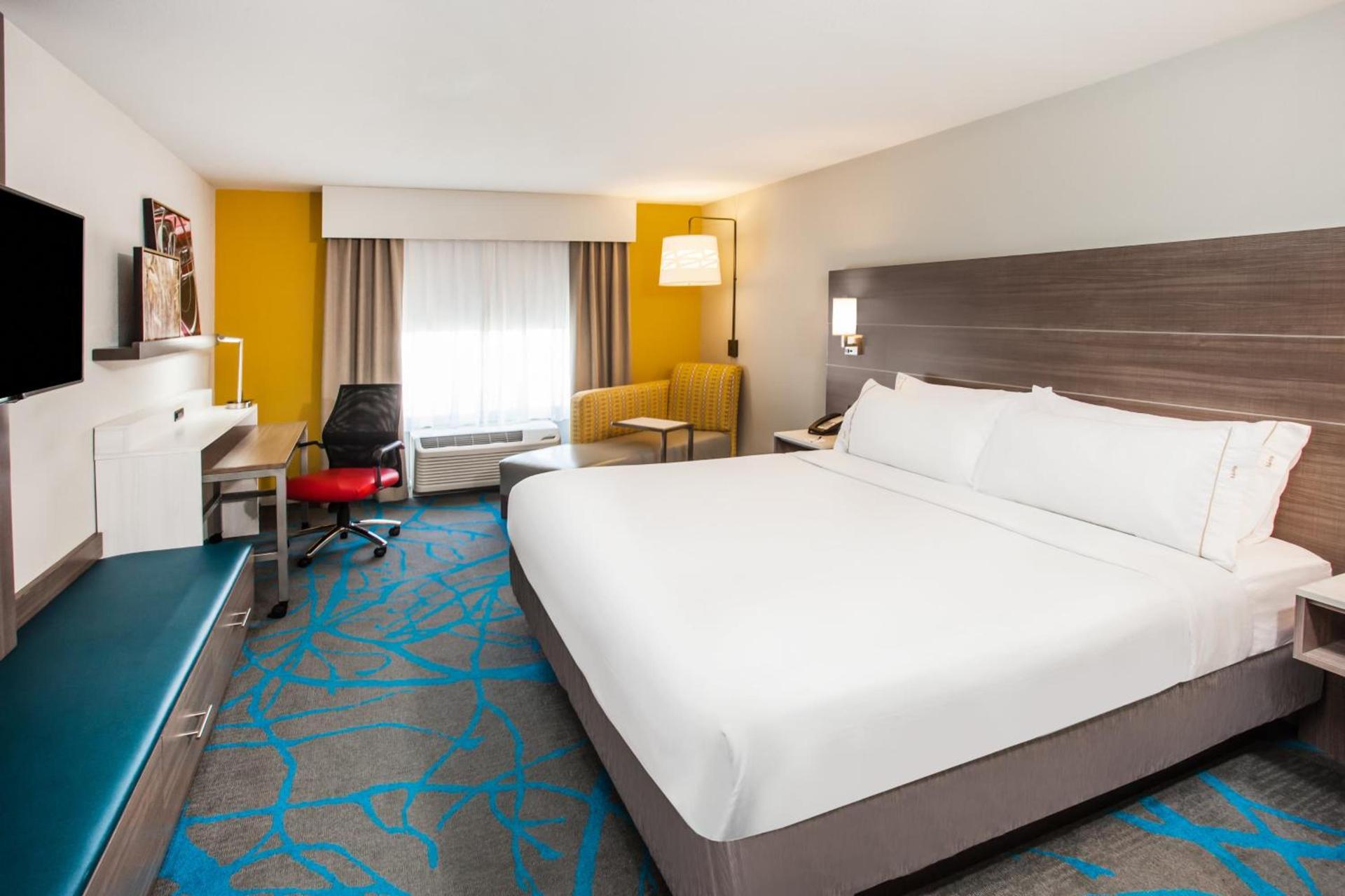 Holiday Inn Express & Suites Litchfield by IHG photo 28
