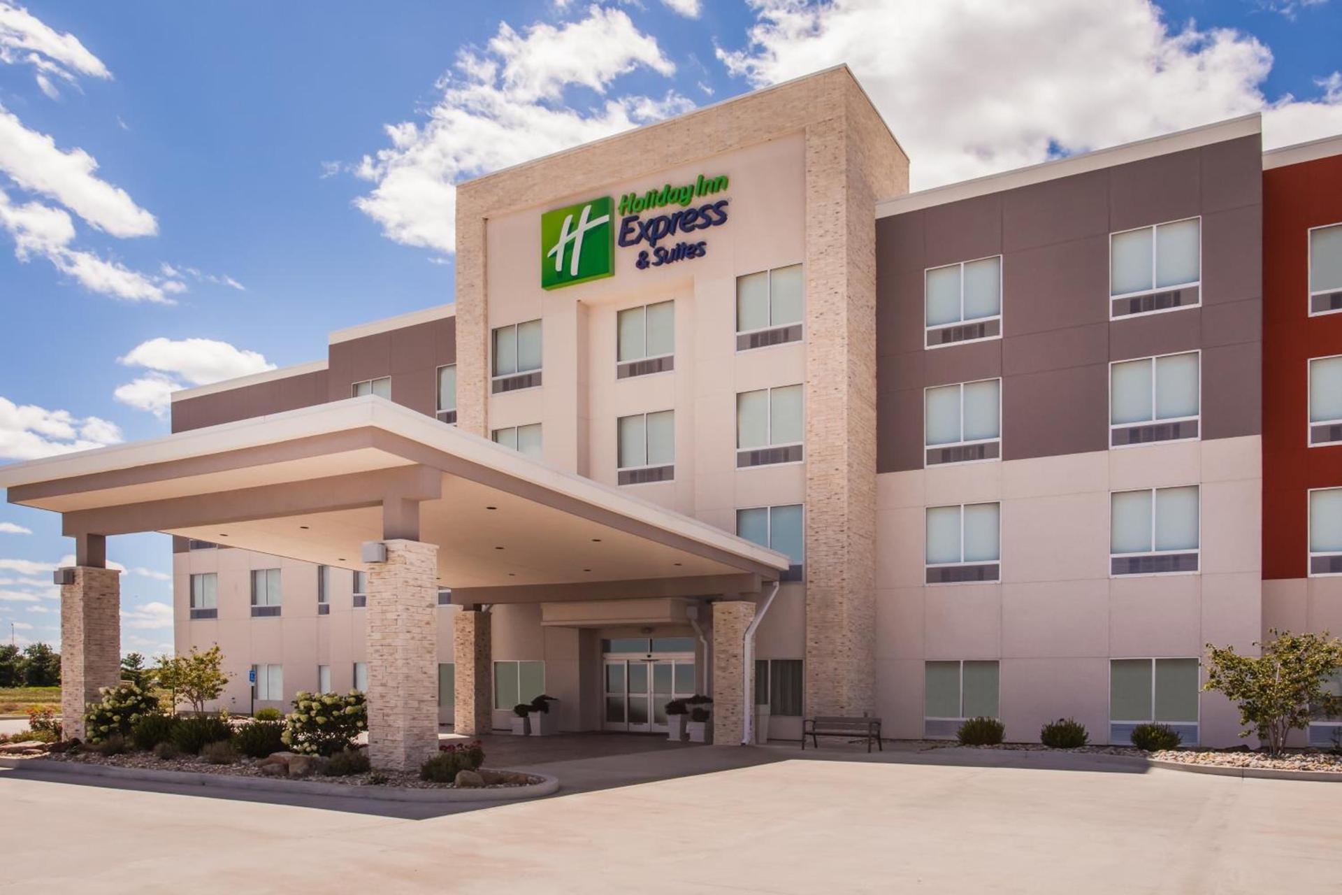Holiday Inn Express & Suites Litchfield by IHG photo 5