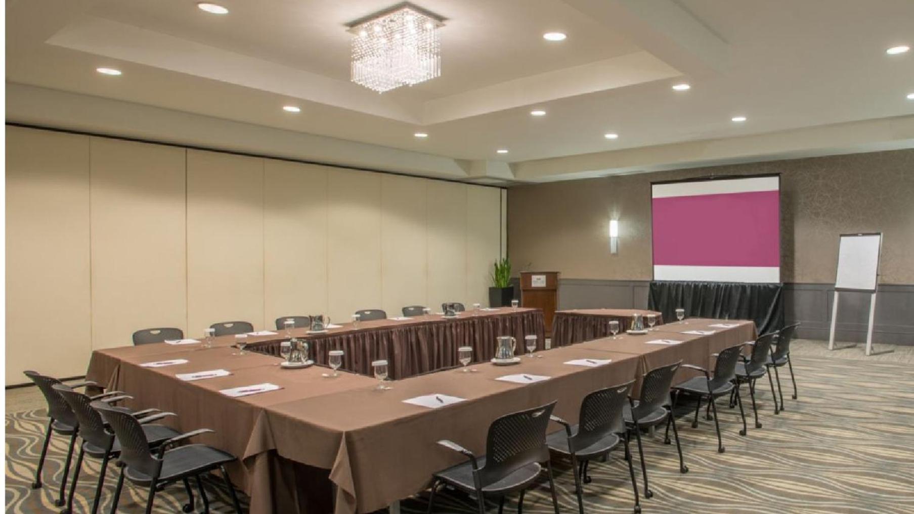 Crowne Plaza Suffern-Mahwah by IHG photo 50