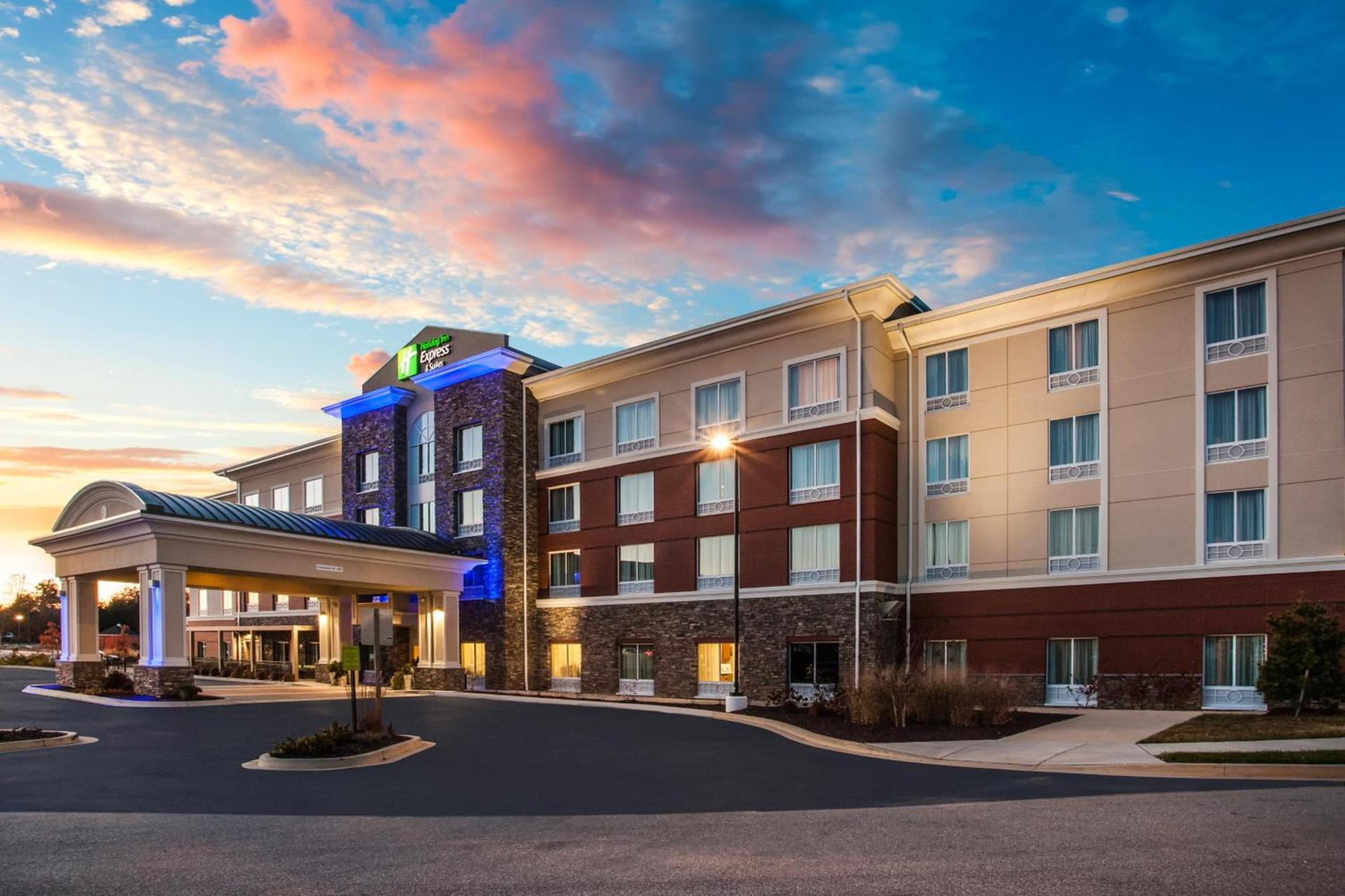 Holiday Inn Express & Suites Lexington Park California by IHG photo 24