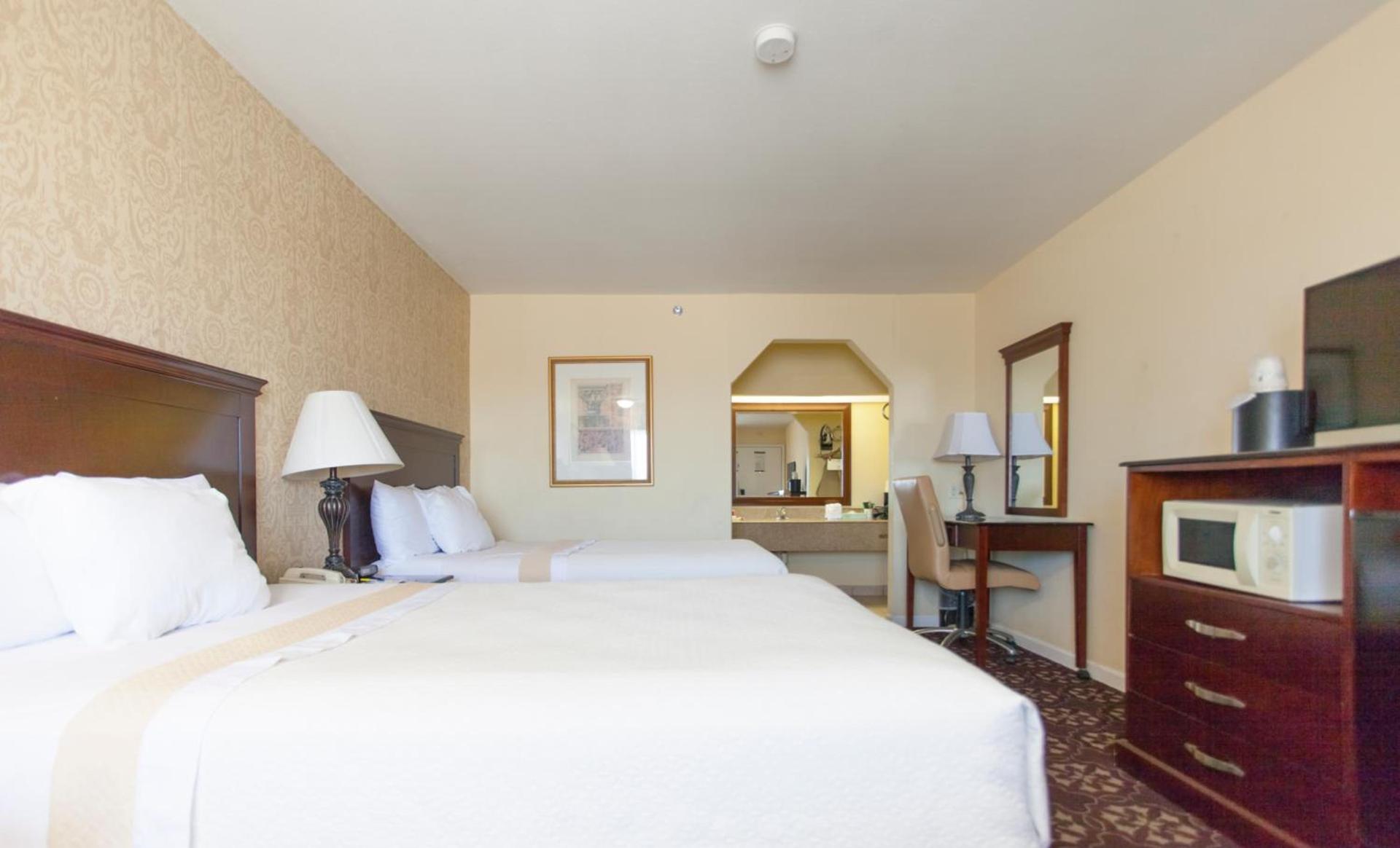 Days Inn by Wyndham Shenandoah photo 95