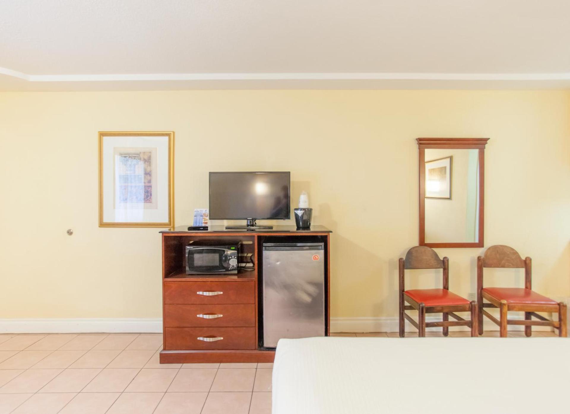 Days Inn by Wyndham Shenandoah photo 41