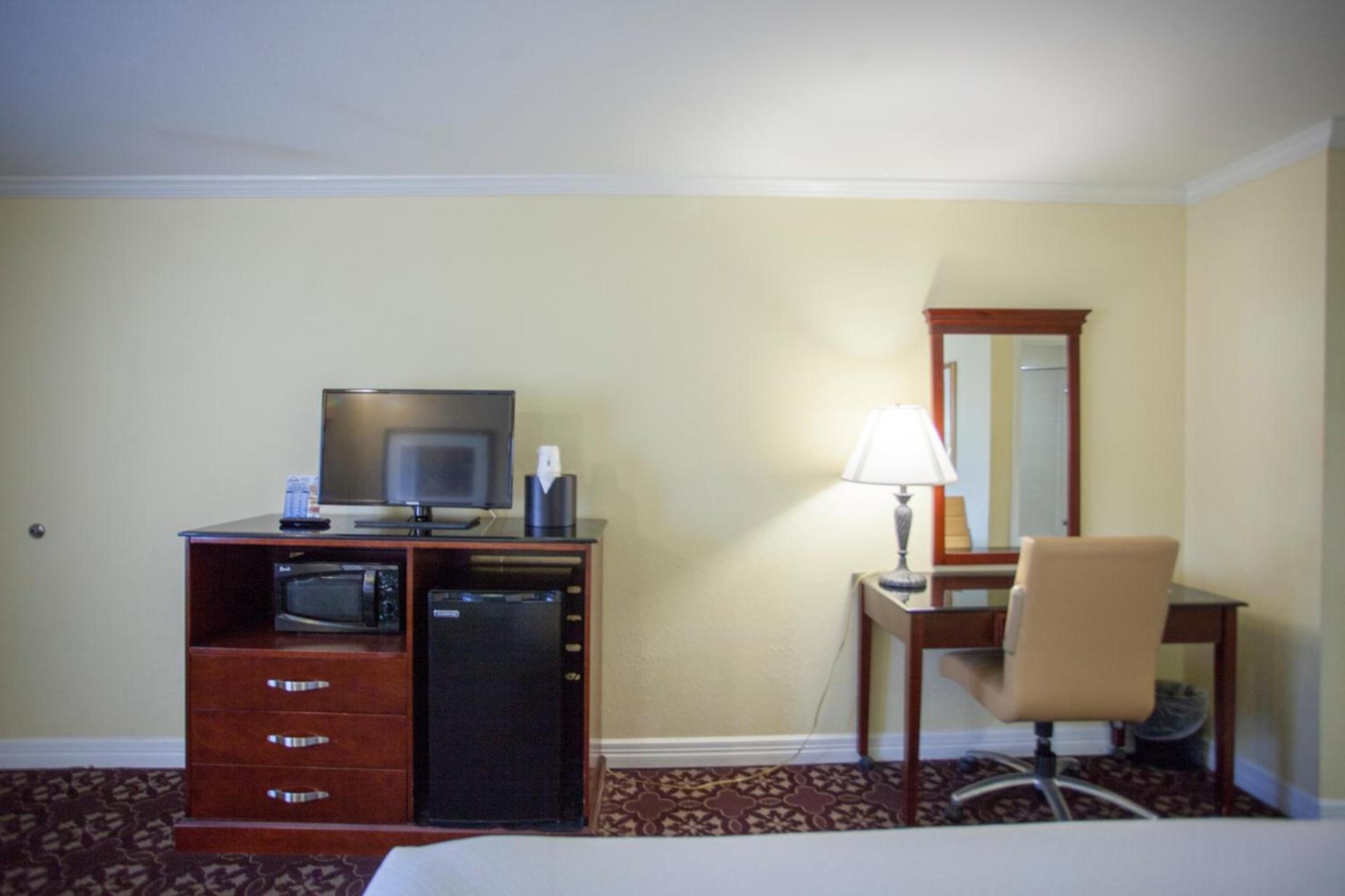 Days Inn by Wyndham Shenandoah photo 87