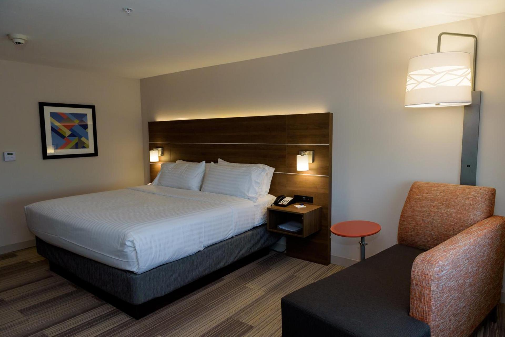 Holiday Inn Express & Suites McKinney - Frisco East by IHG photo 32