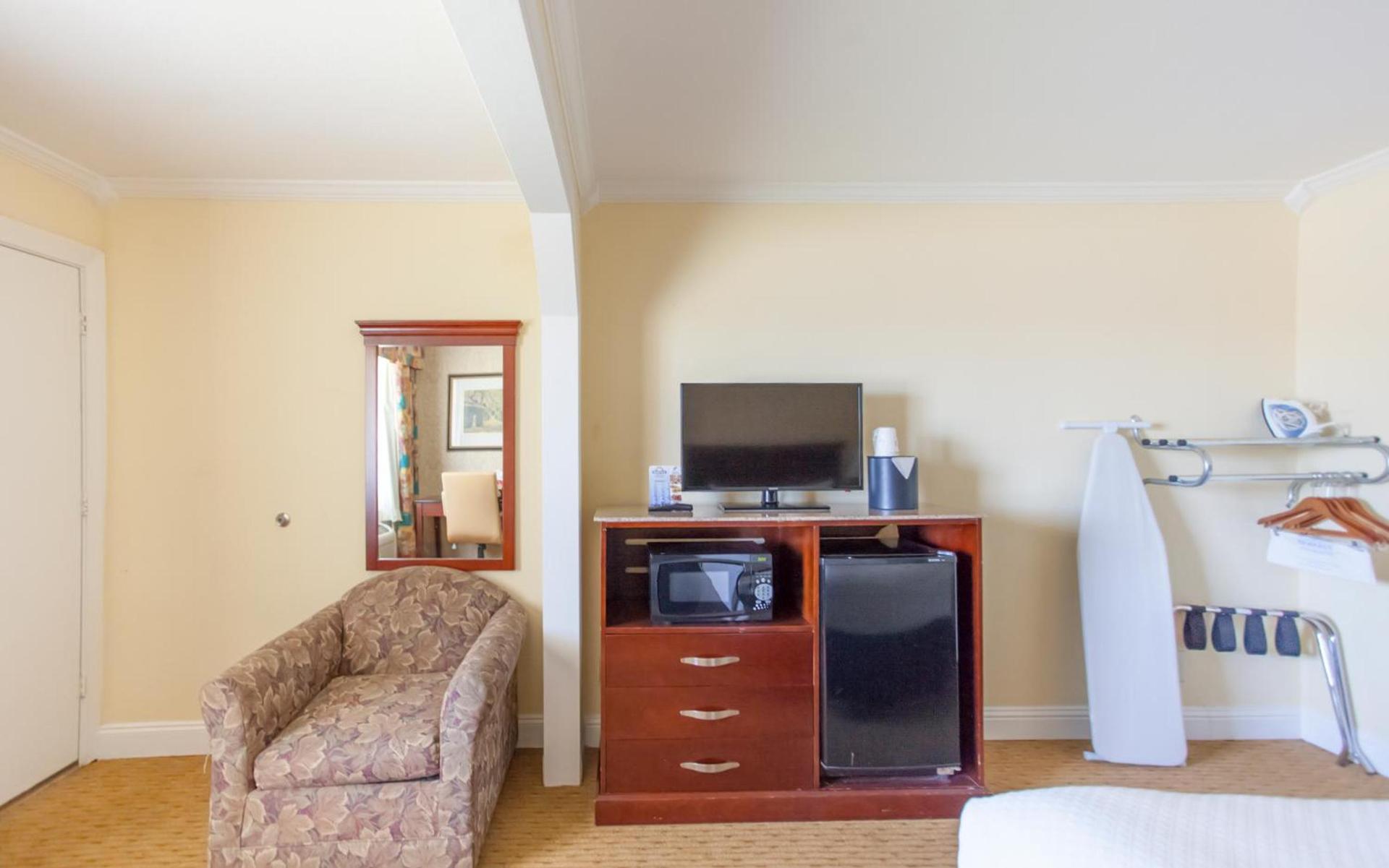 Days Inn by Wyndham Shenandoah photo 65