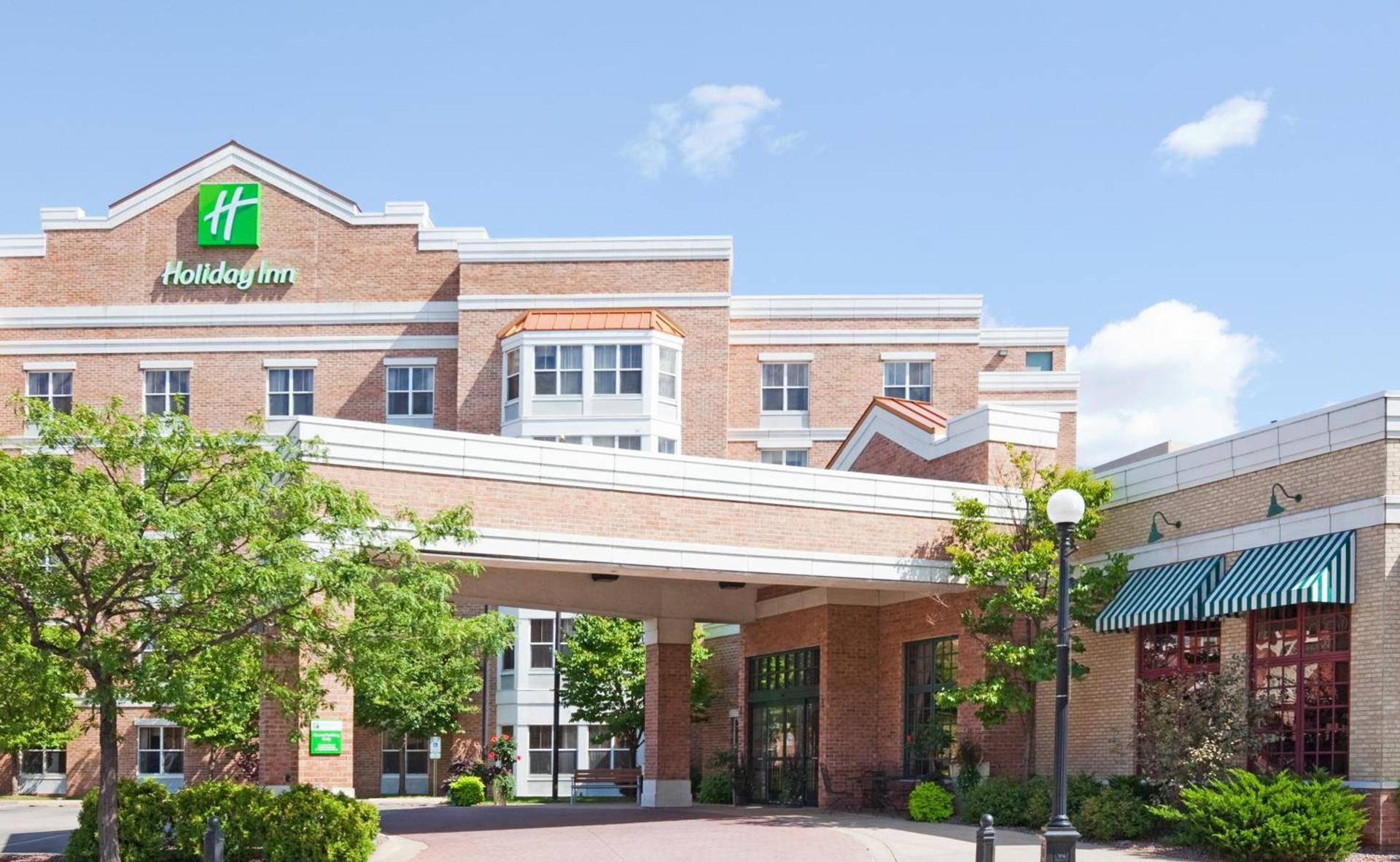 Holiday Inn & Suites Downtown La Crosse, an IHG Hotel — hotel in La Crosse