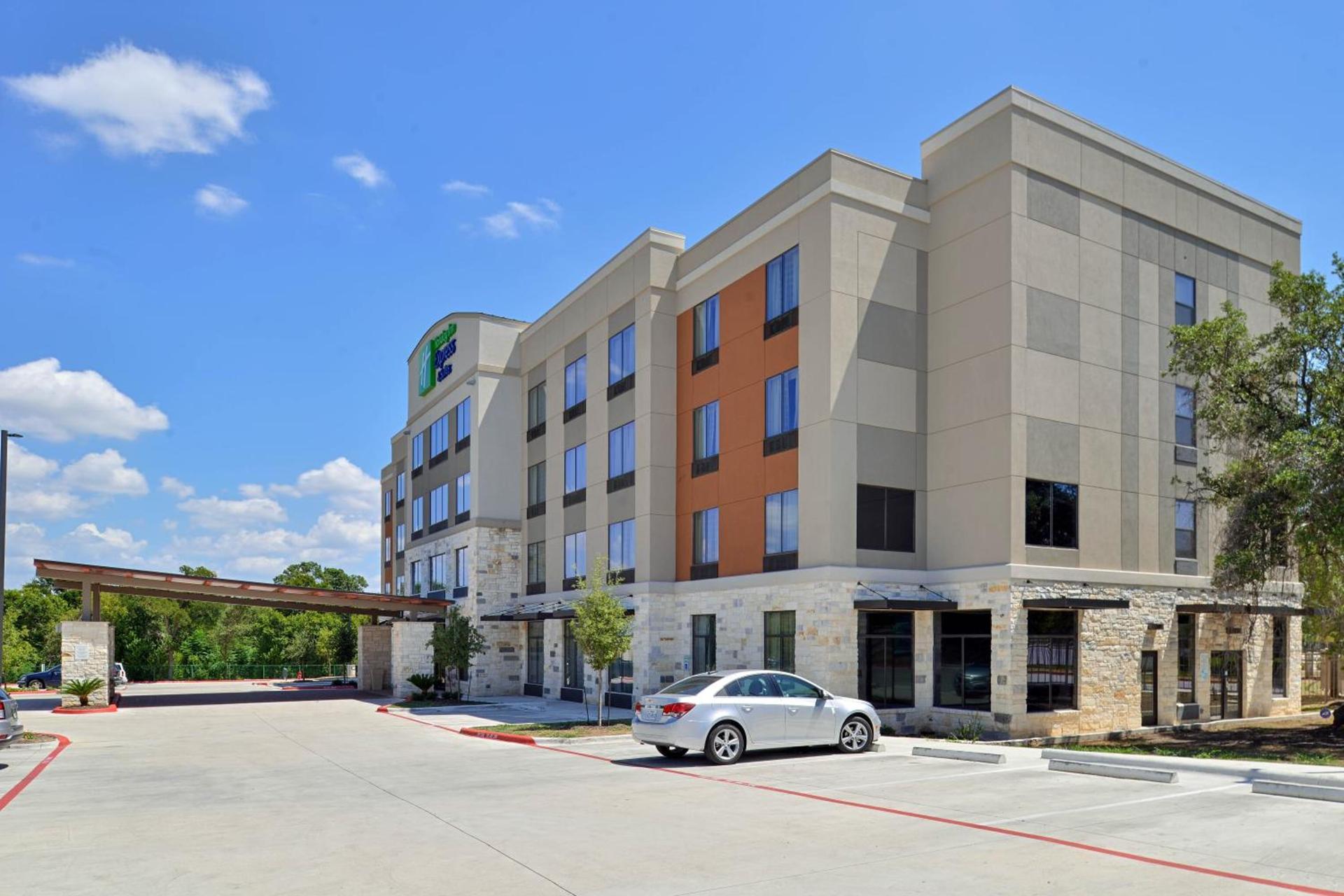 Holiday Inn Express & Suites Austin South by IHG photo 18