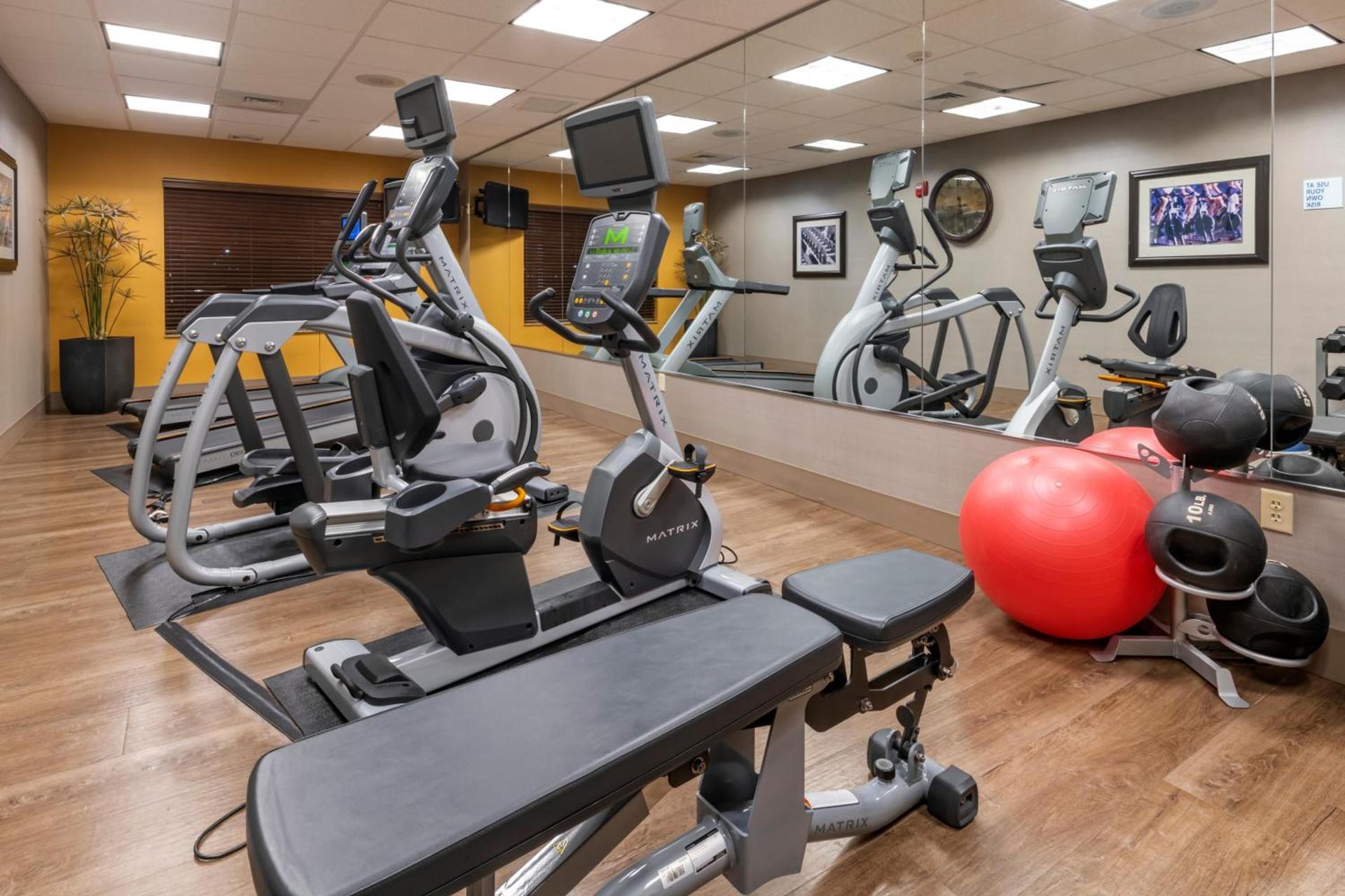 Holiday Inn Express Hays by IHG photo 5