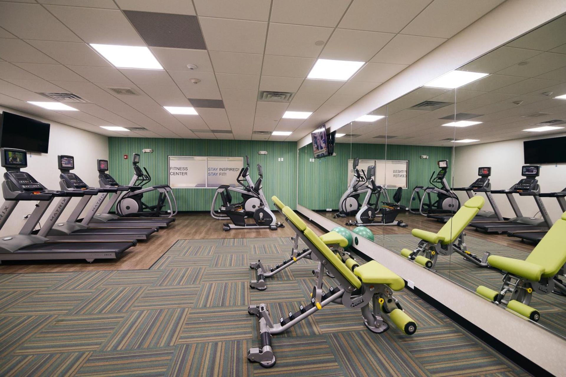 Holiday Inn Express & Suites Chicago North Shore - Niles by IHG photo 10