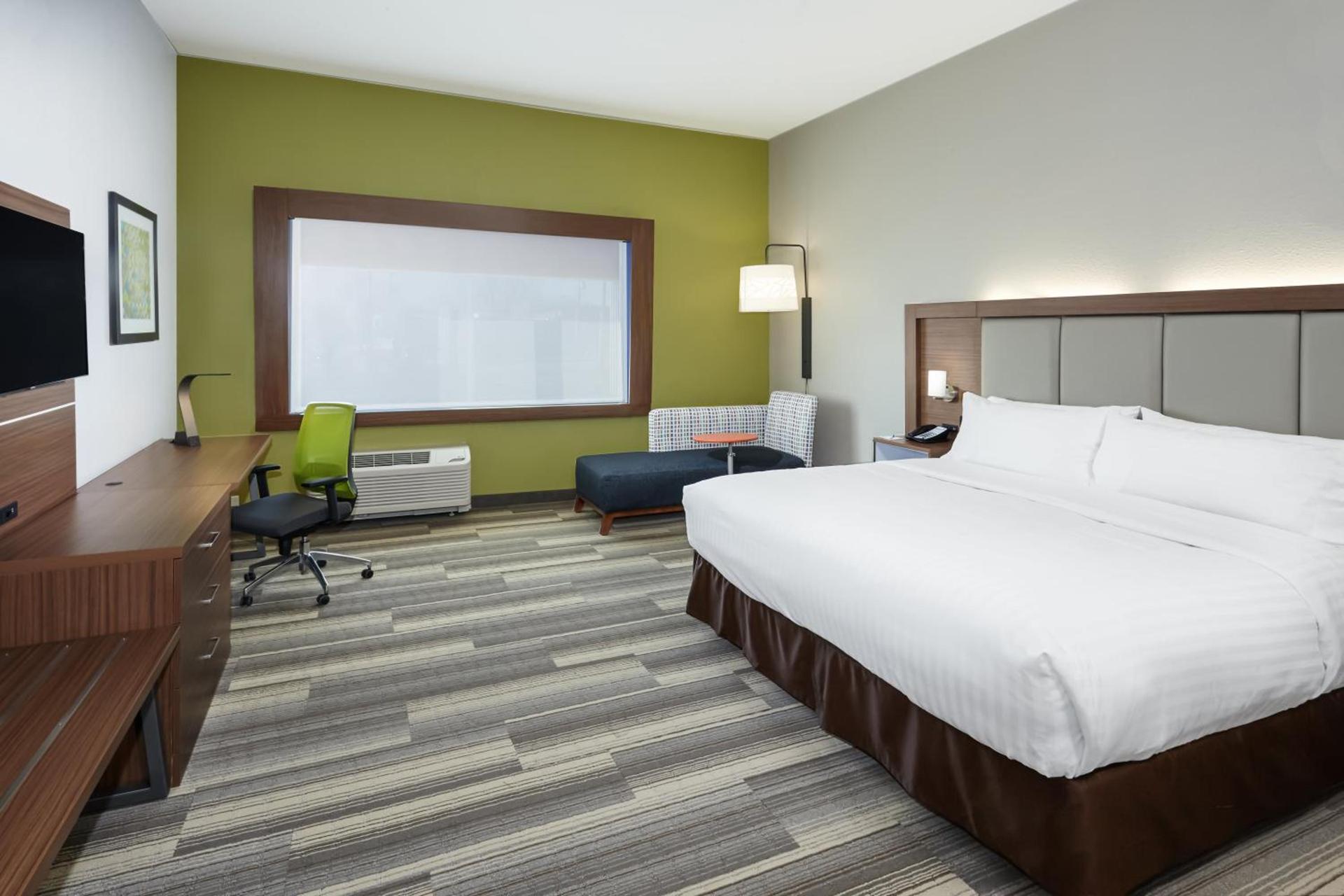 Holiday Inn Express & Suites Chicago North Shore - Niles by IHG photo 37