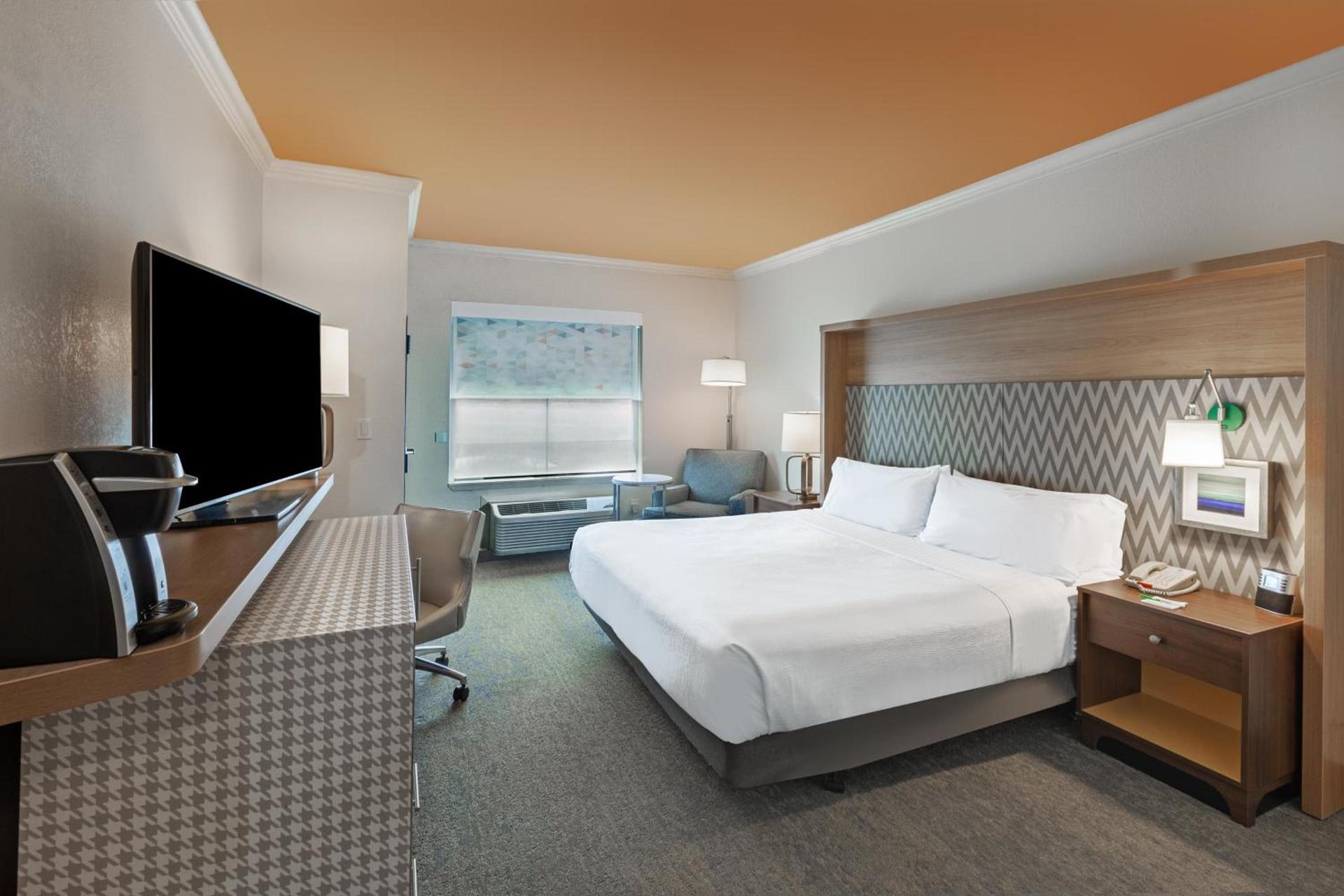 Holiday Inn & Suites McKinney - N Allen by IHG photo 48