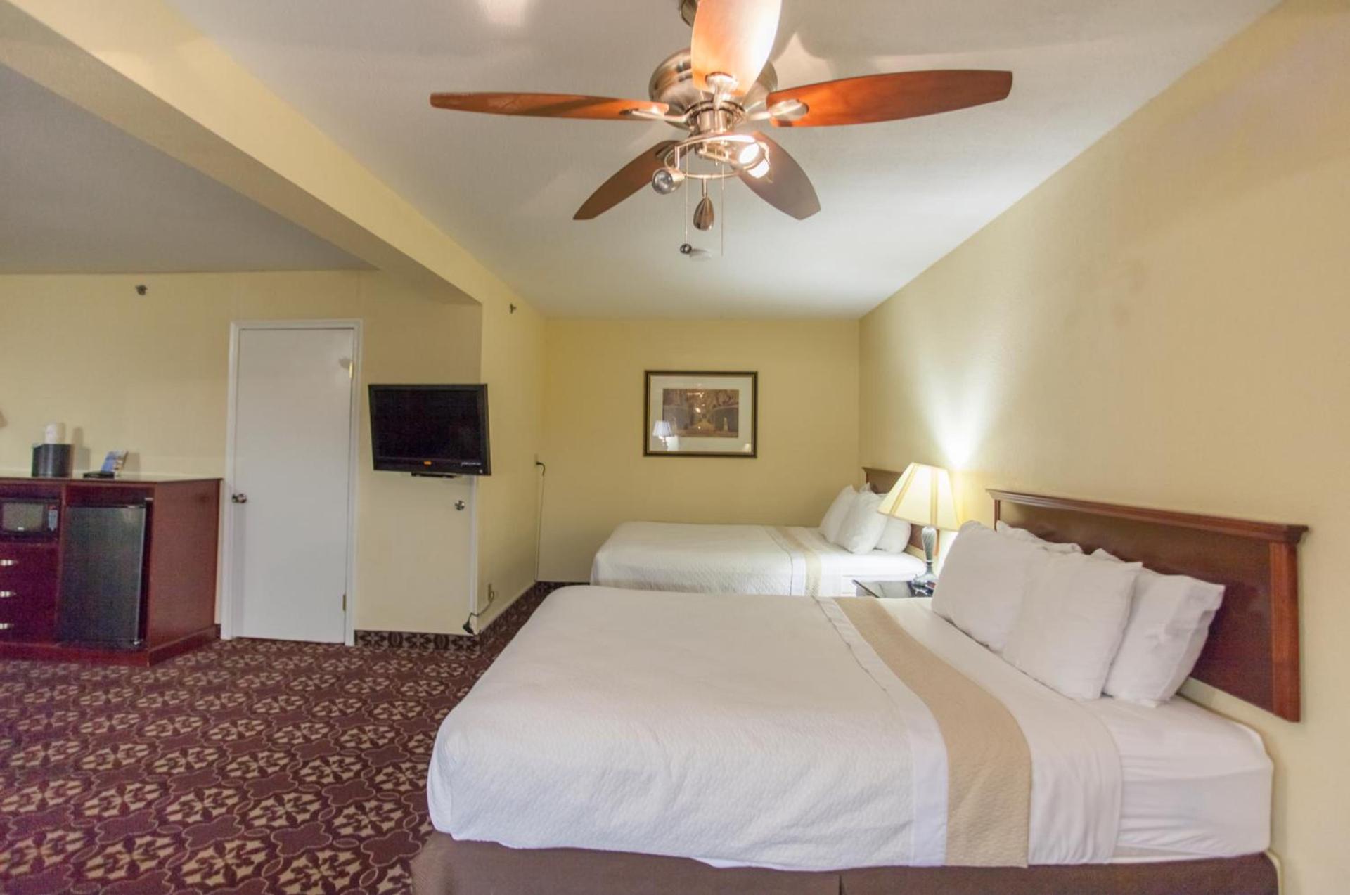 Days Inn by Wyndham Shenandoah photo 75