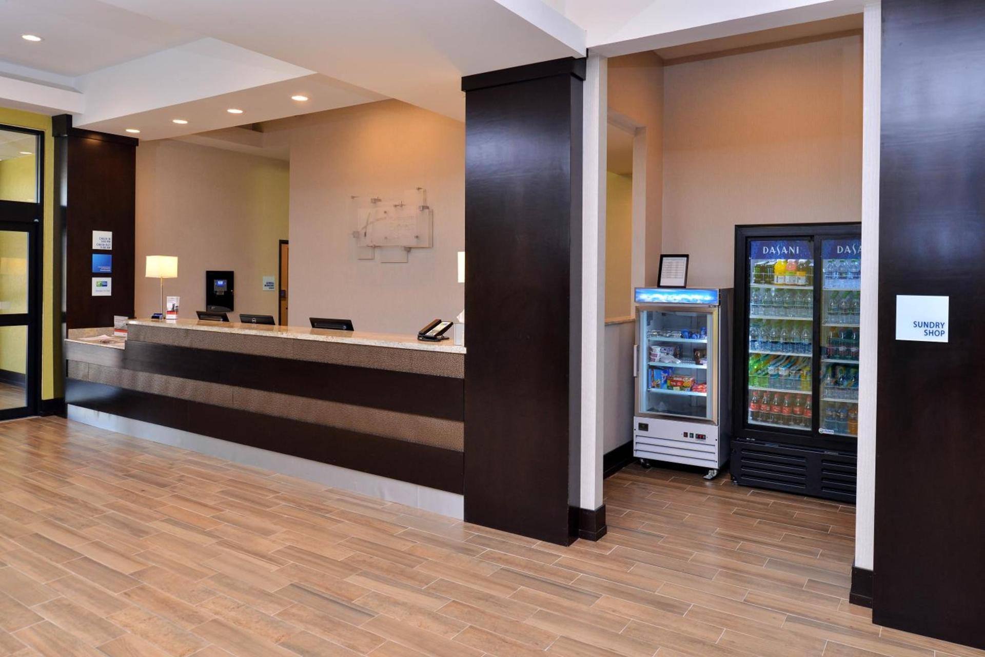 Holiday Inn Express & Suites Austin South by IHG photo 11