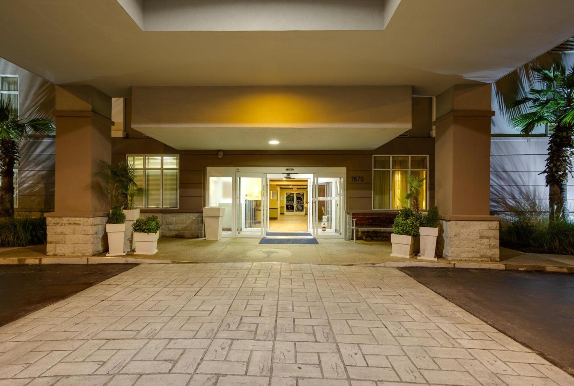 Holiday Inn Express Hotel & Suites Charleston - Northwoods by IHG photo 24