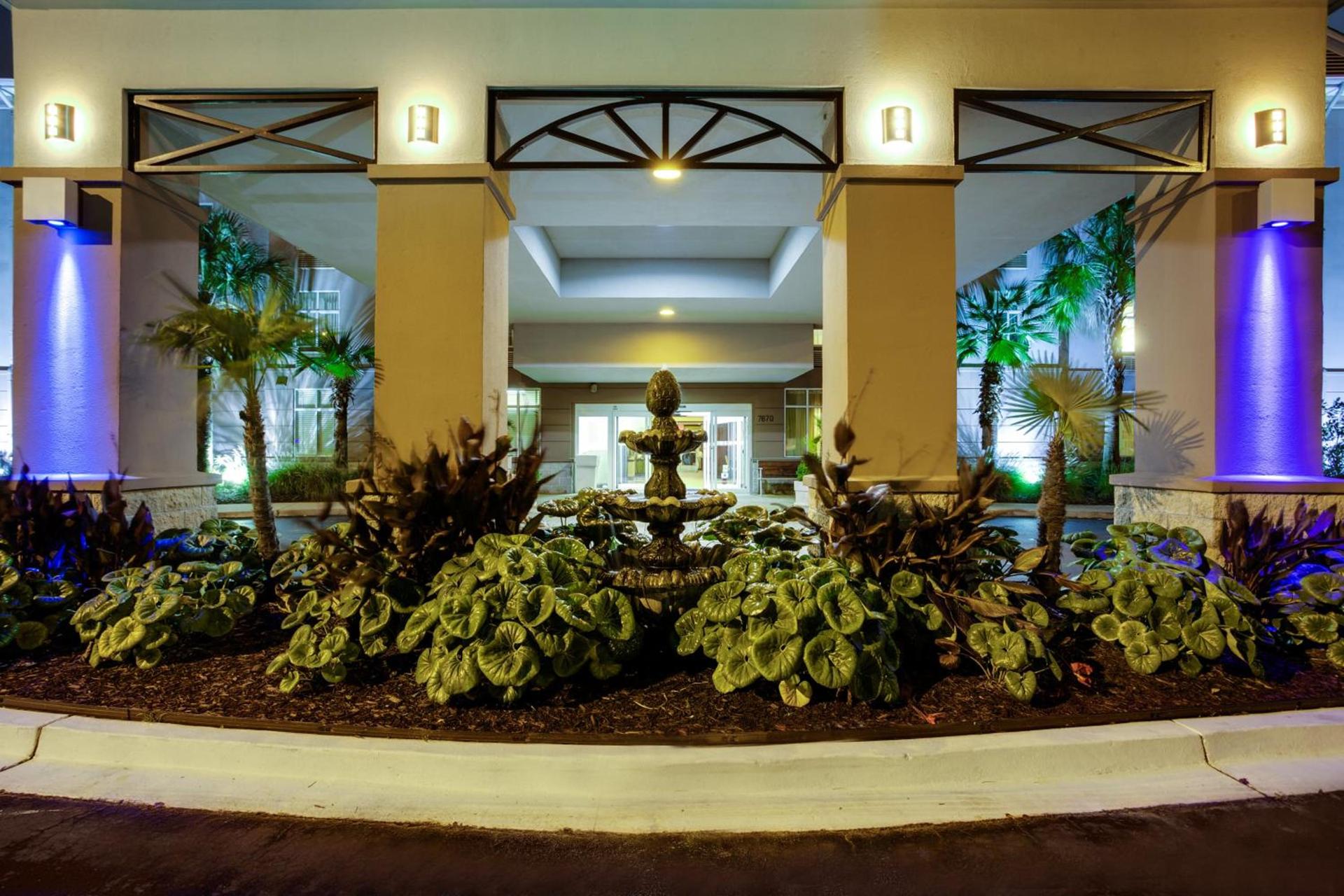 Holiday Inn Express Hotel & Suites Charleston - Northwoods by IHG photo 19