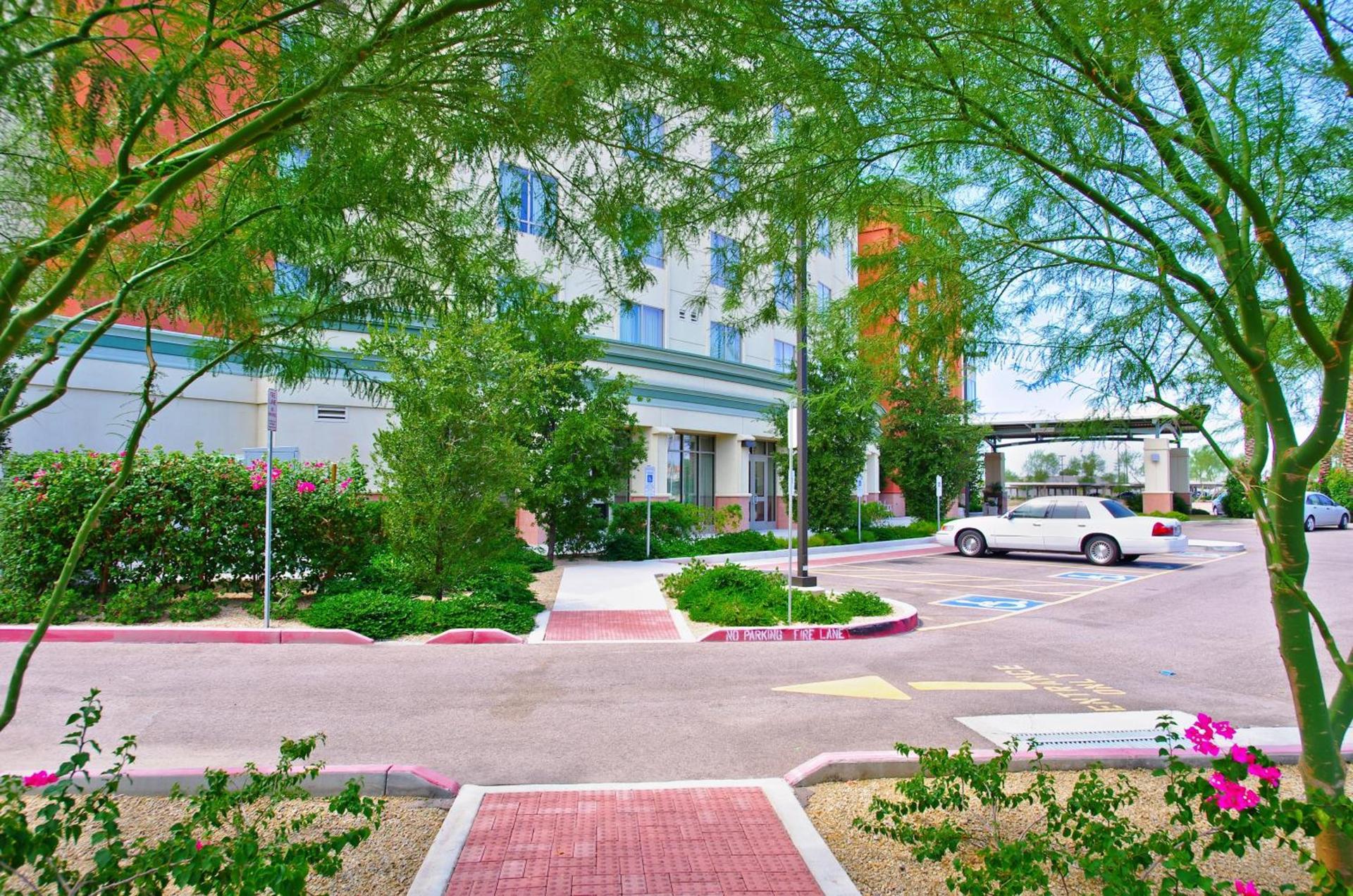 Holiday Inn & Suites Phoenix Airport by IHG photo 20