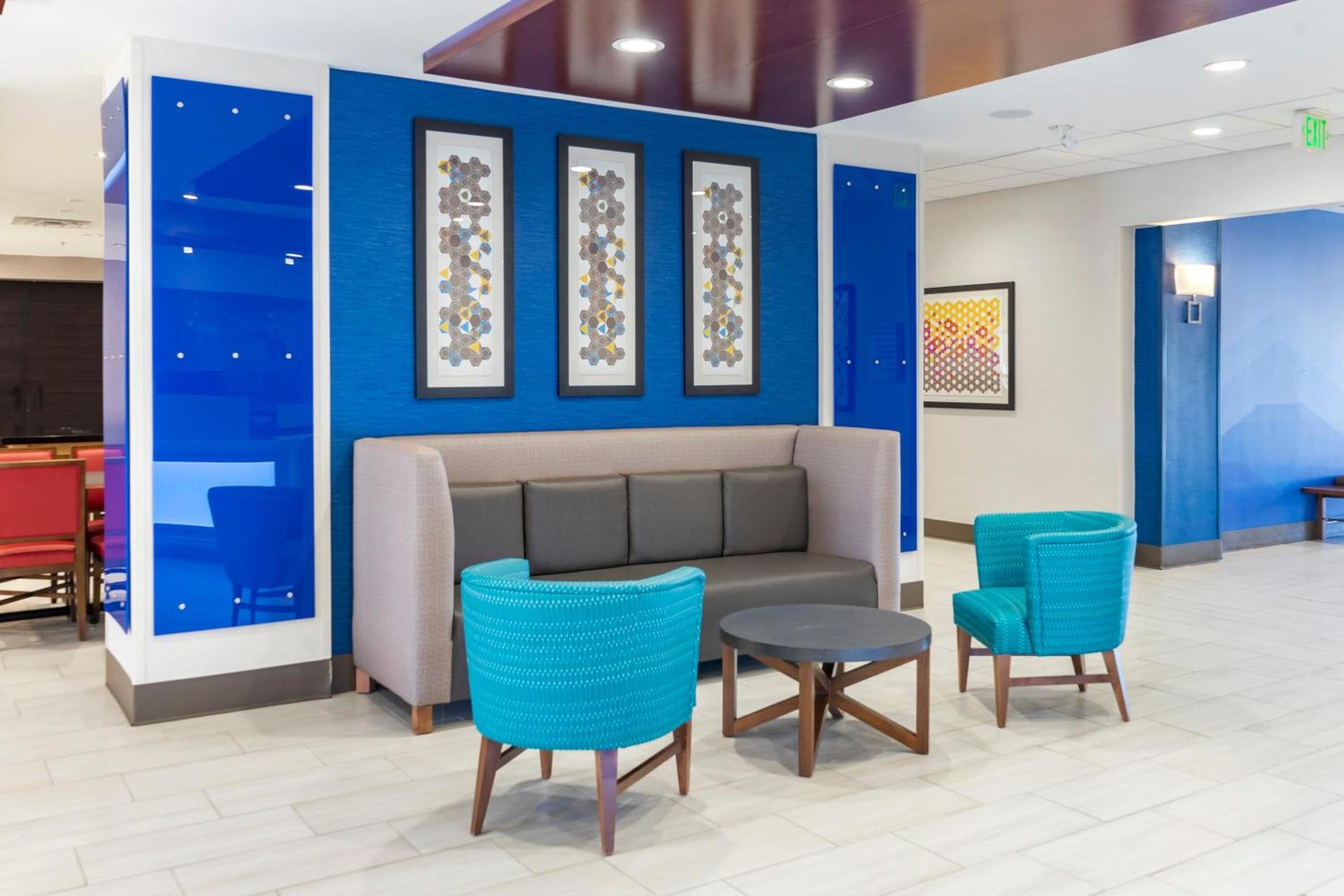 Holiday Inn Express Hotel & Suites Albuquerque Midtown by IHG photo 15