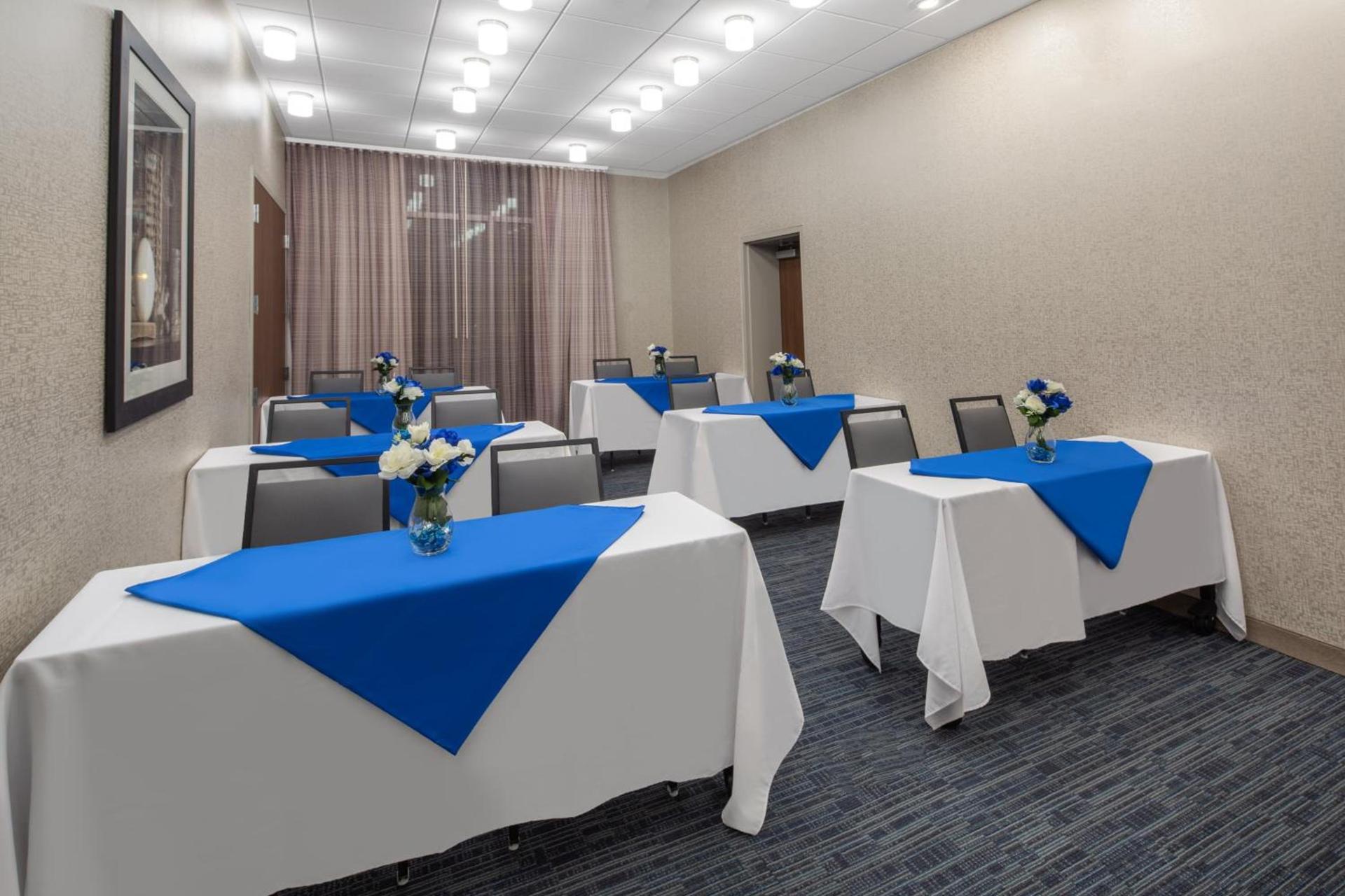 Holiday Inn Express & Suites Chico by IHG photo 29