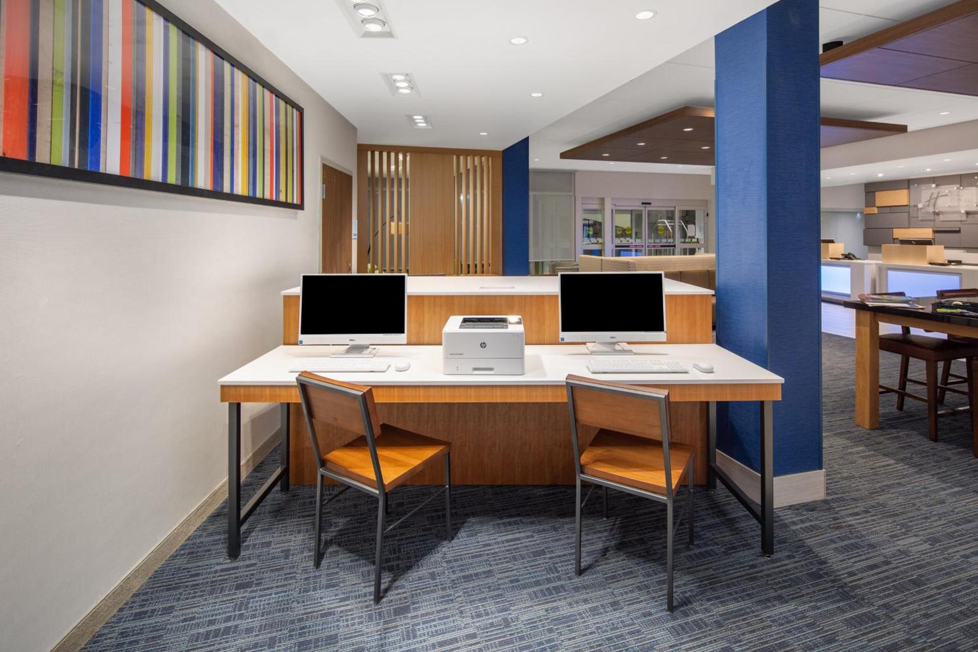 Holiday Inn Express & Suites Chico by IHG photo 6