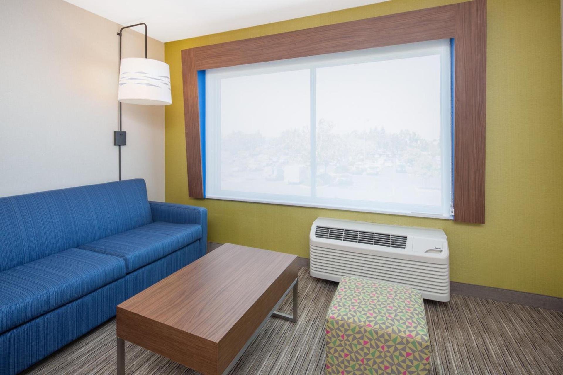 Holiday Inn Express & Suites Chico by IHG photo 31