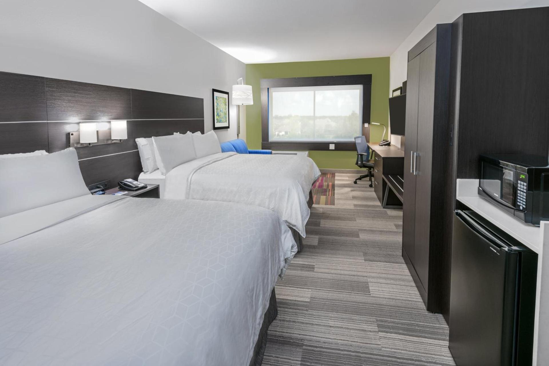 Holiday Inn Express & Suites Bryan - College Station by IHG photo 15
