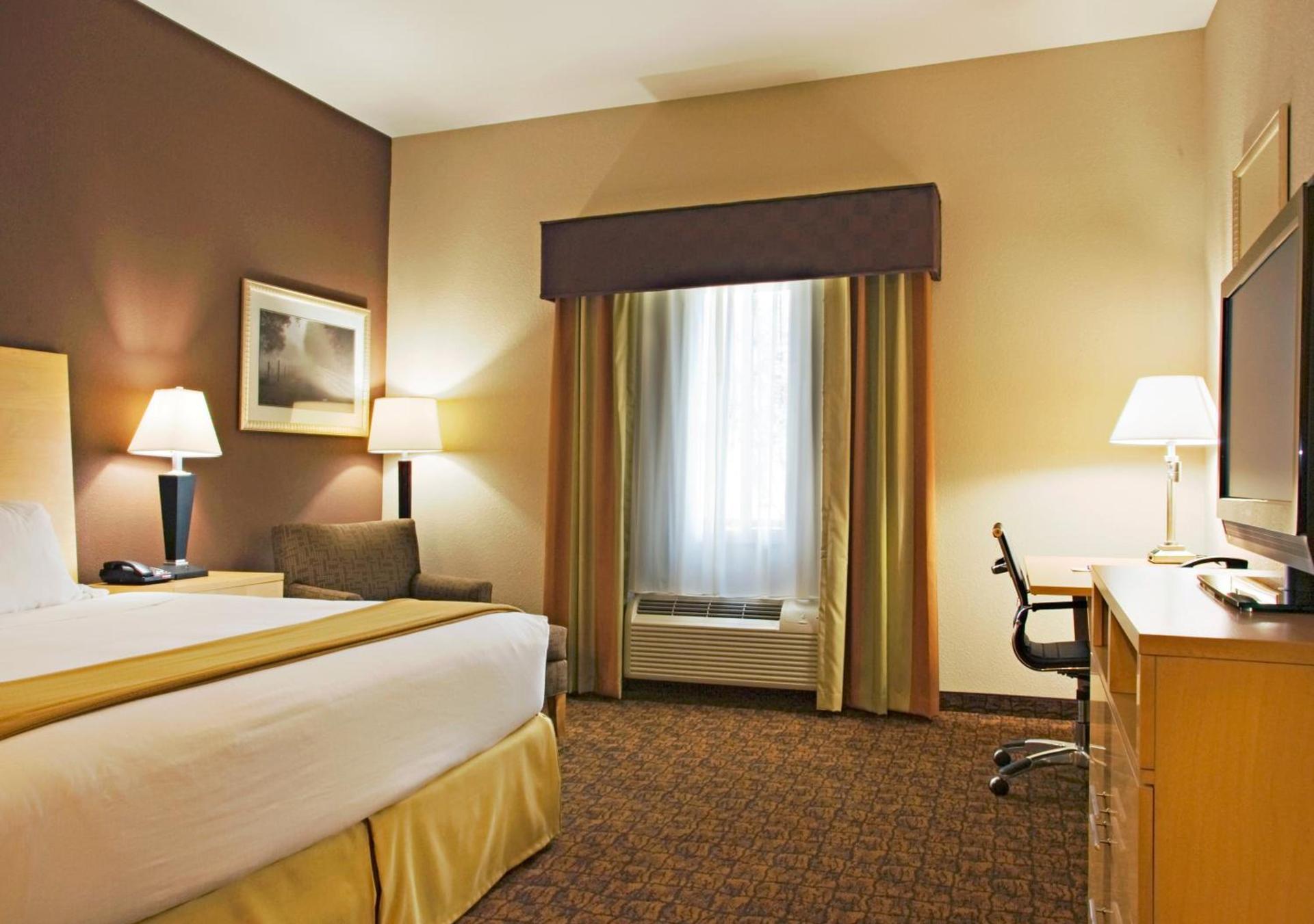 Holiday Inn Express Hotel and Suites Borger by IHG photo 27