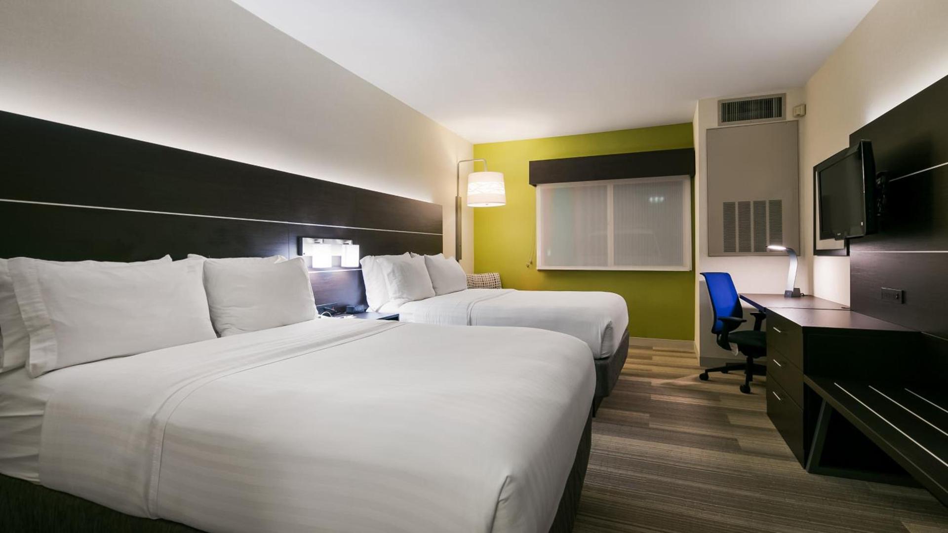 Holiday Inn Express Hotel & Suites Everett by IHG photo 52