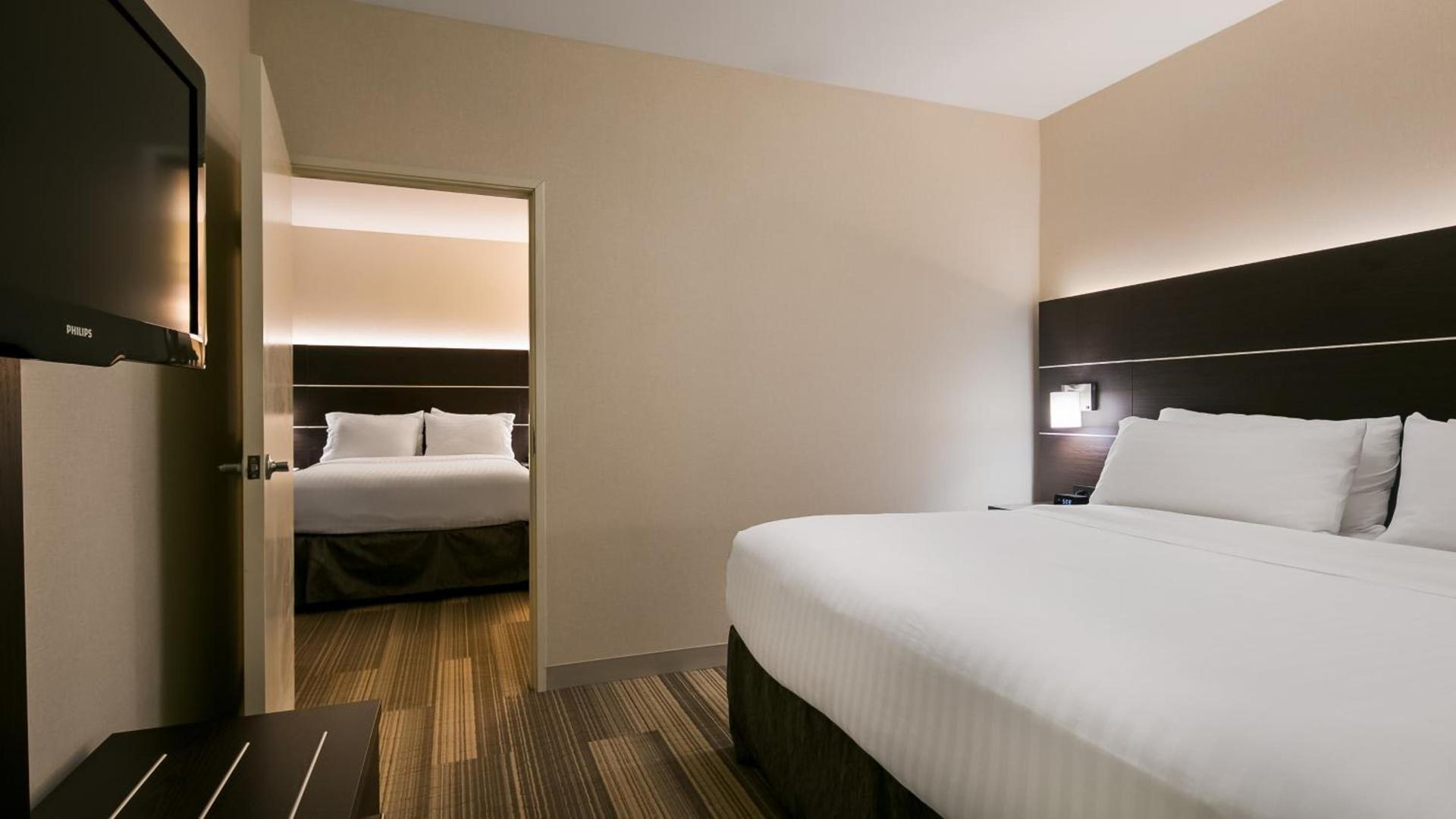 Holiday Inn Express Hotel & Suites Everett by IHG photo 46