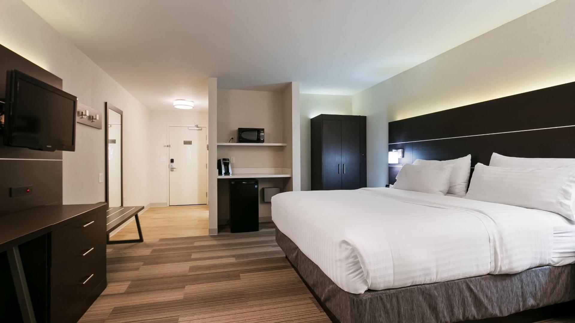 Holiday Inn Express Hotel & Suites Everett by IHG photo 48
