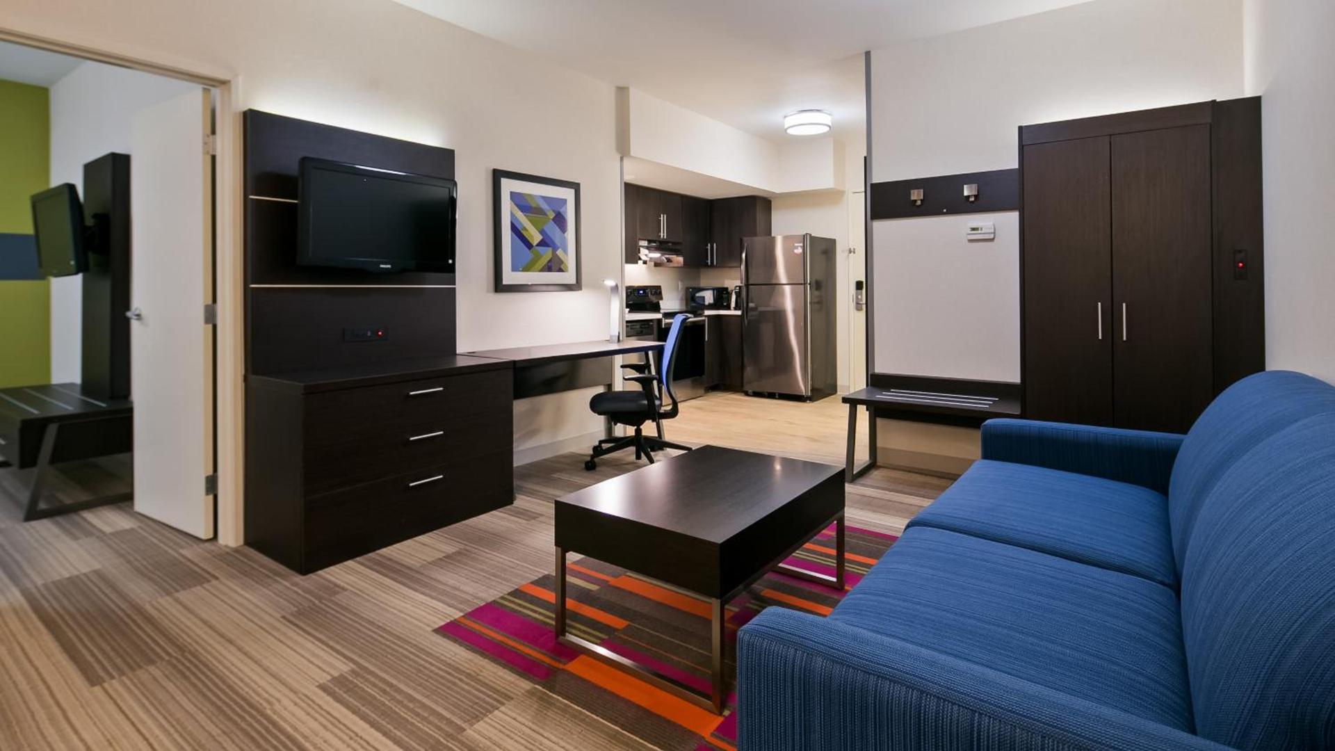 Holiday Inn Express Hotel & Suites Everett by IHG photo 40