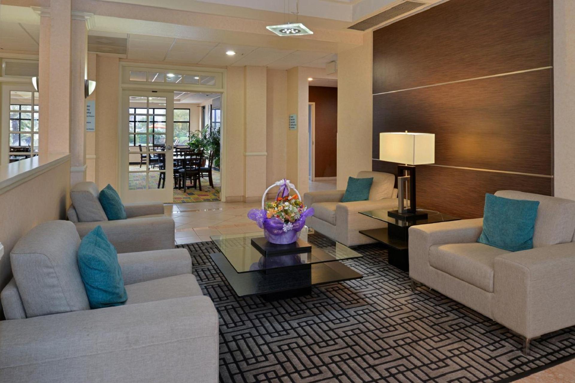 Hampton Inn & Suites Cathedral City photo 5