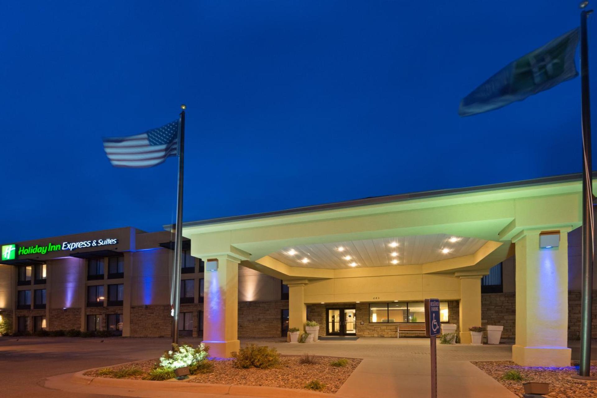 Holiday Inn Express Hotel & Suites Colby by IHG photo 28