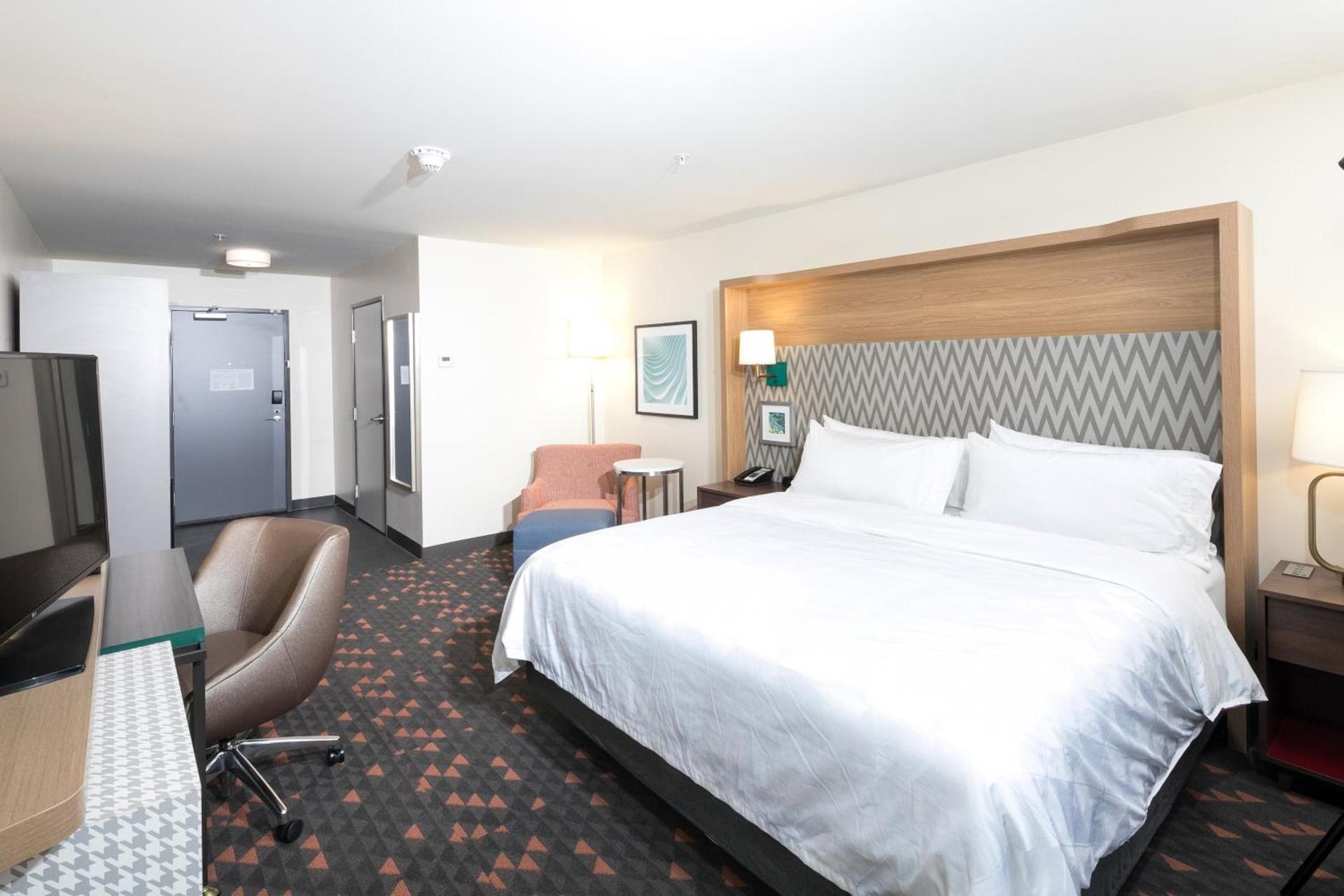 Holiday Inn Hotel & Suites - Mount Pleasant by IHG photo 58