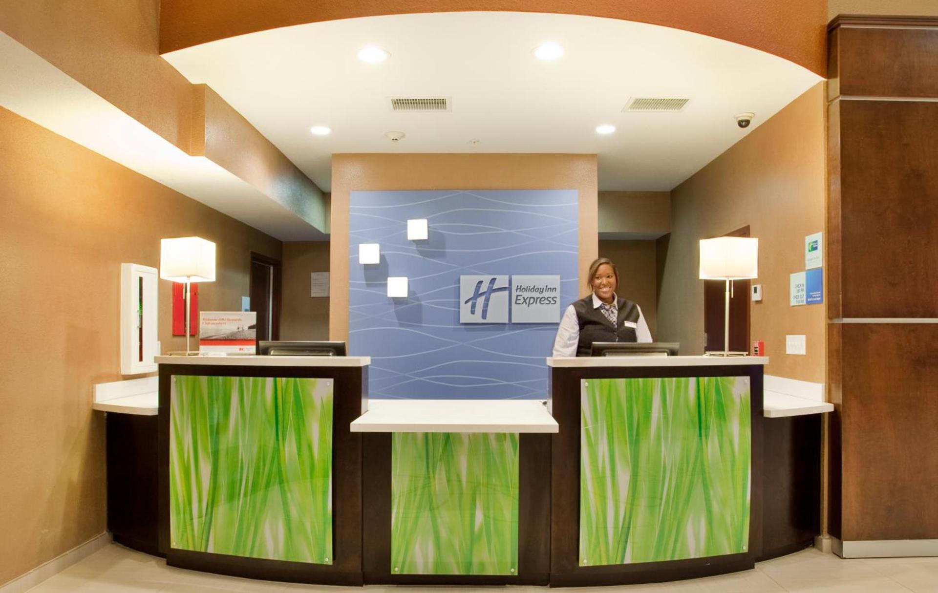 Holiday Inn Express & Suites St Louis Airport by IHG photo 26
