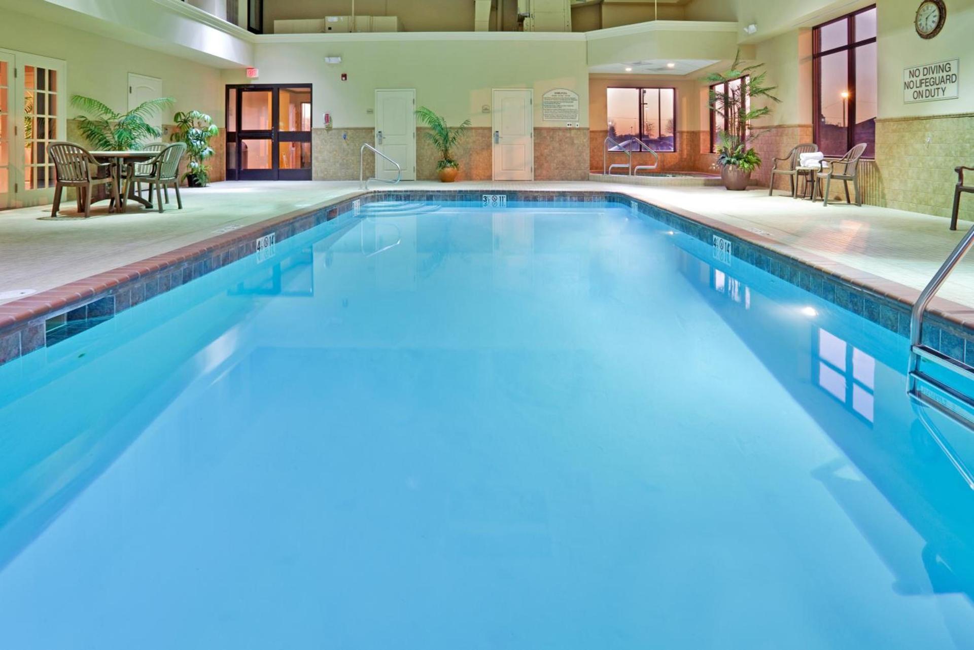 Holiday Inn Express Hotel & Suites Cape Girardeau I-55 by IHG photo 28