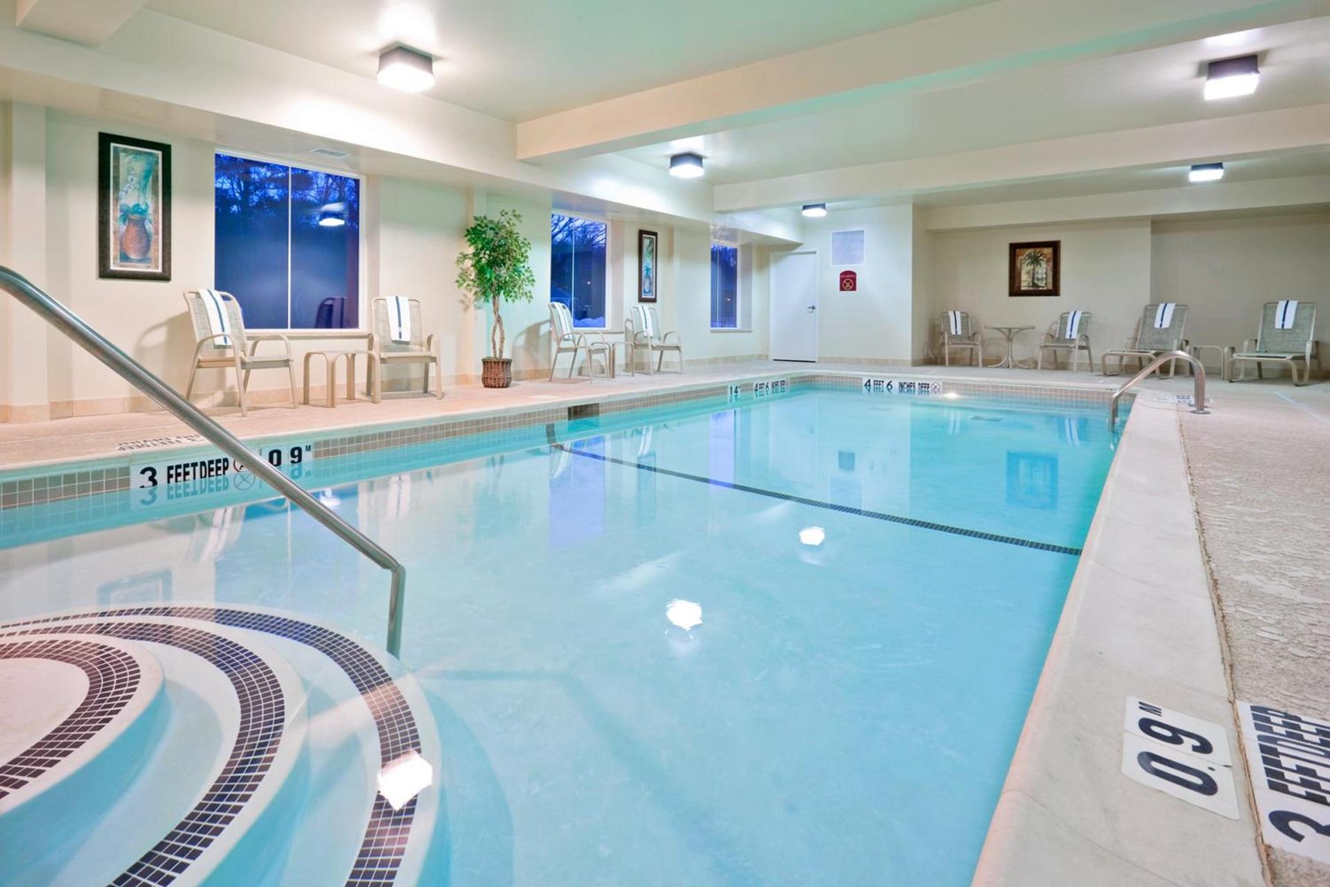 Holiday Inn Express Hotel & Suites Clifton Park by IHG photo 10